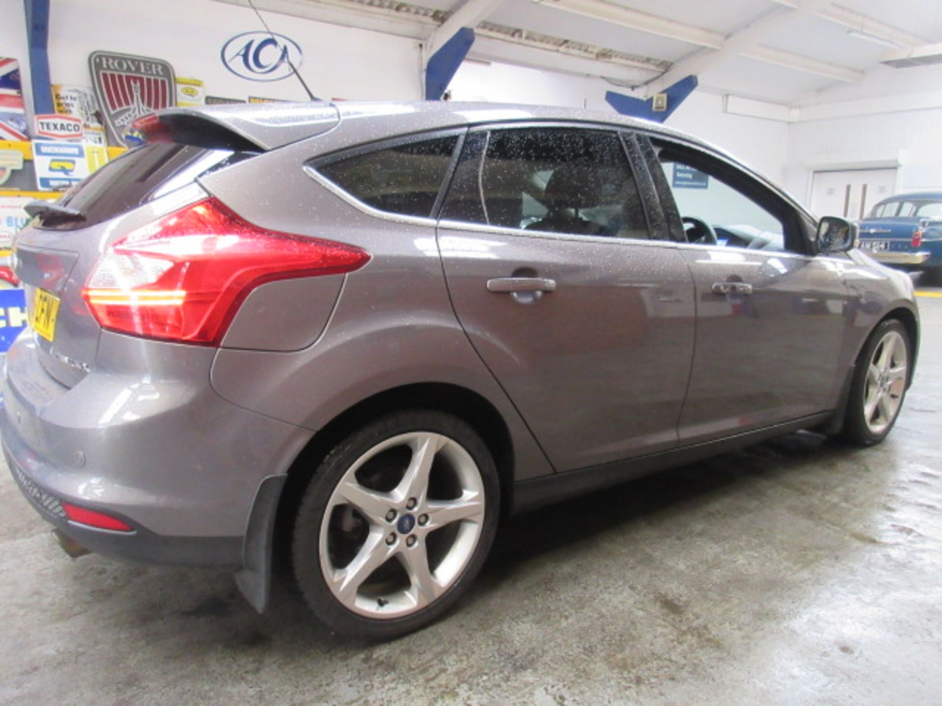 61 11 Ford Focus Titanium X Turbo - Image 7 of 20