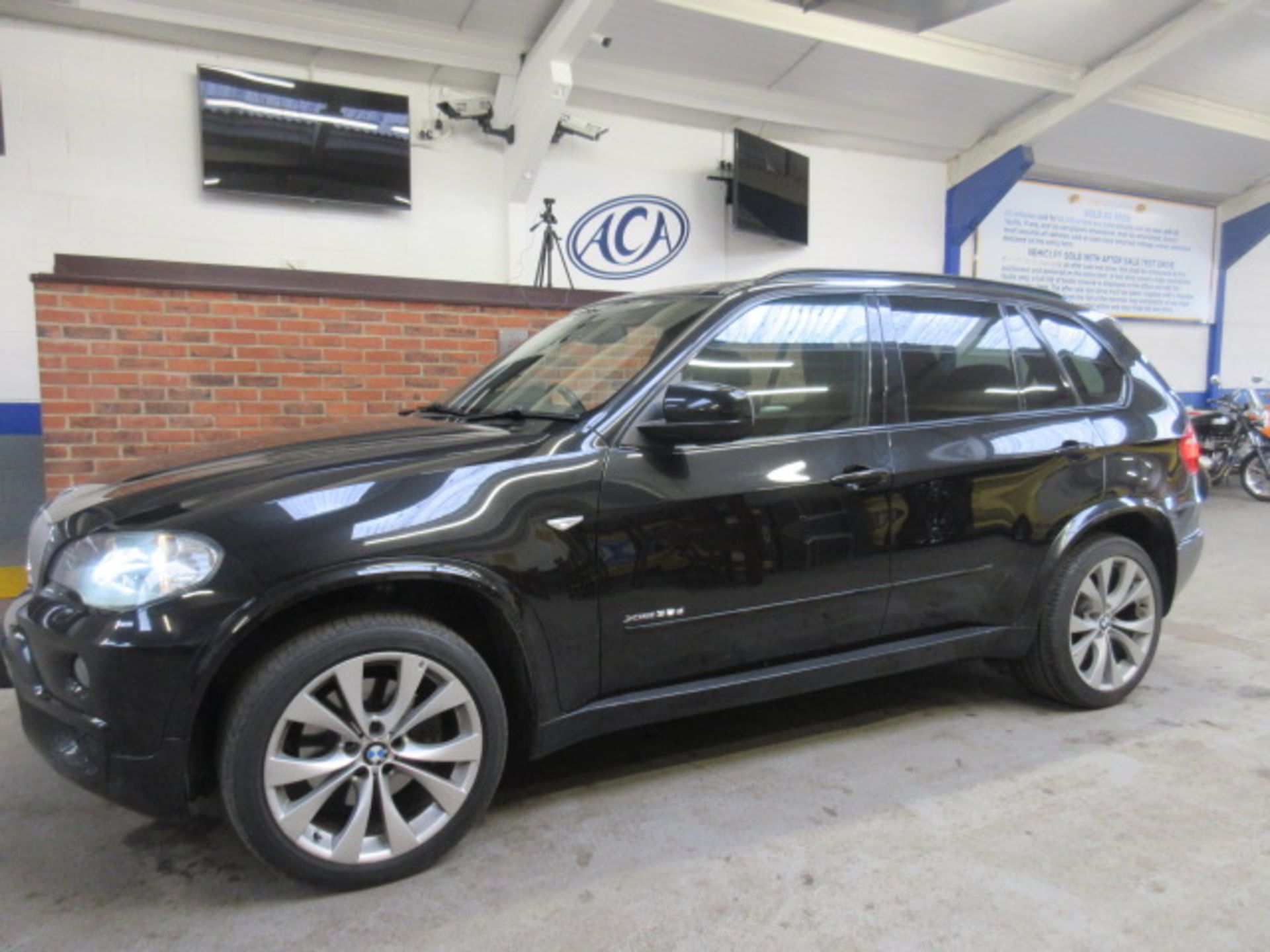 10 10 BMW X5 M Sport 7 Seater