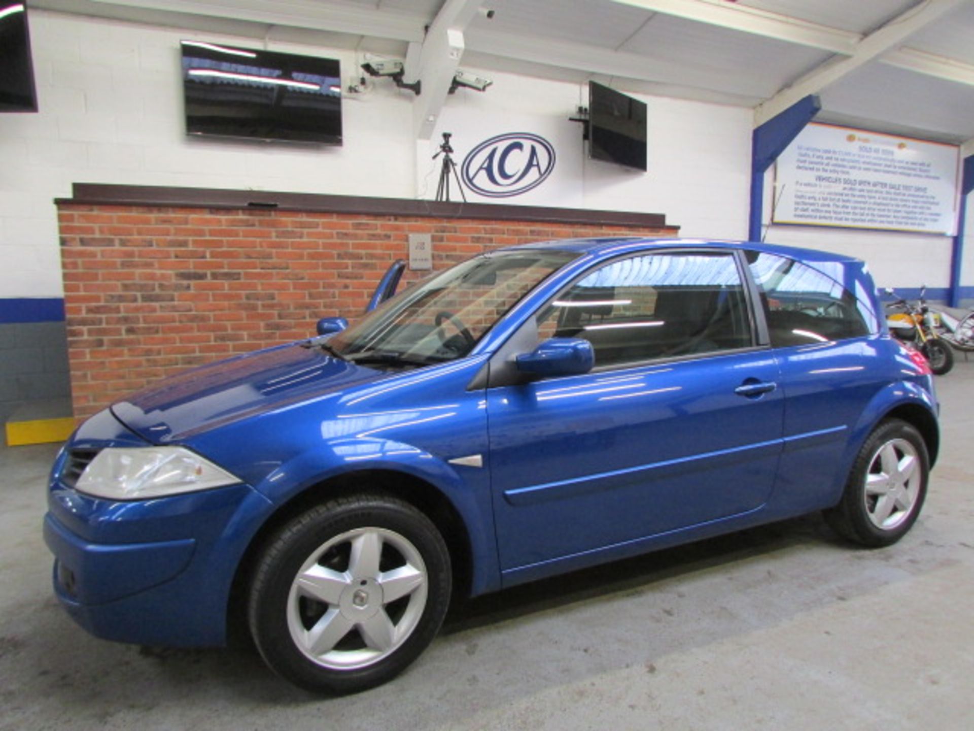 57 07 Renault Megane Exreme 16V 100