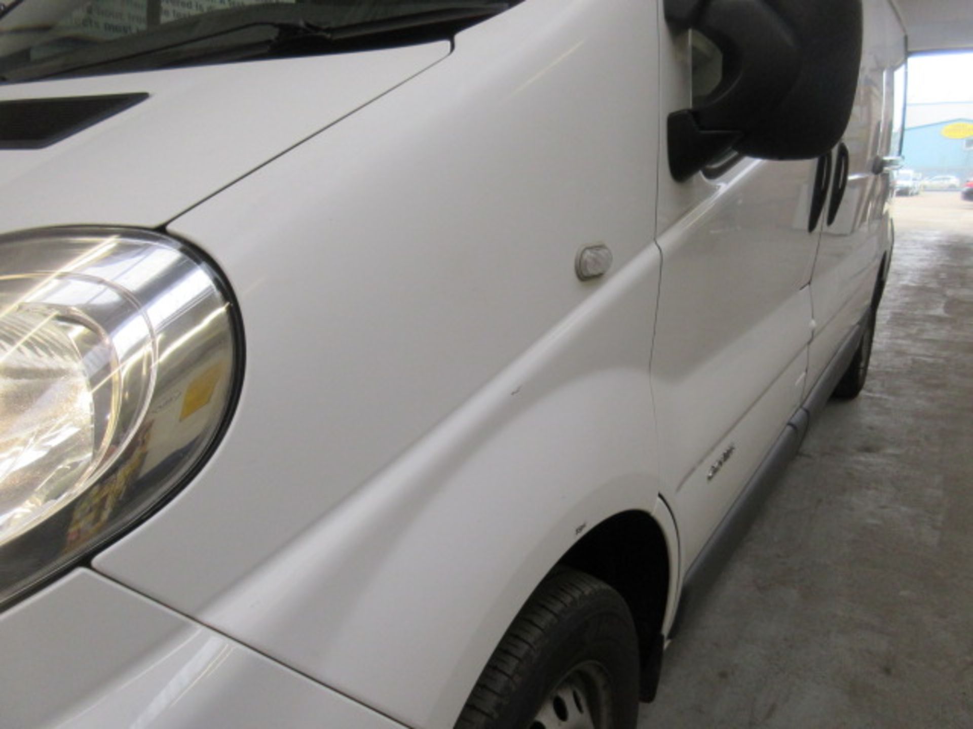 63 14 Nissan Primaster SE LWB DCI - Image 15 of 22