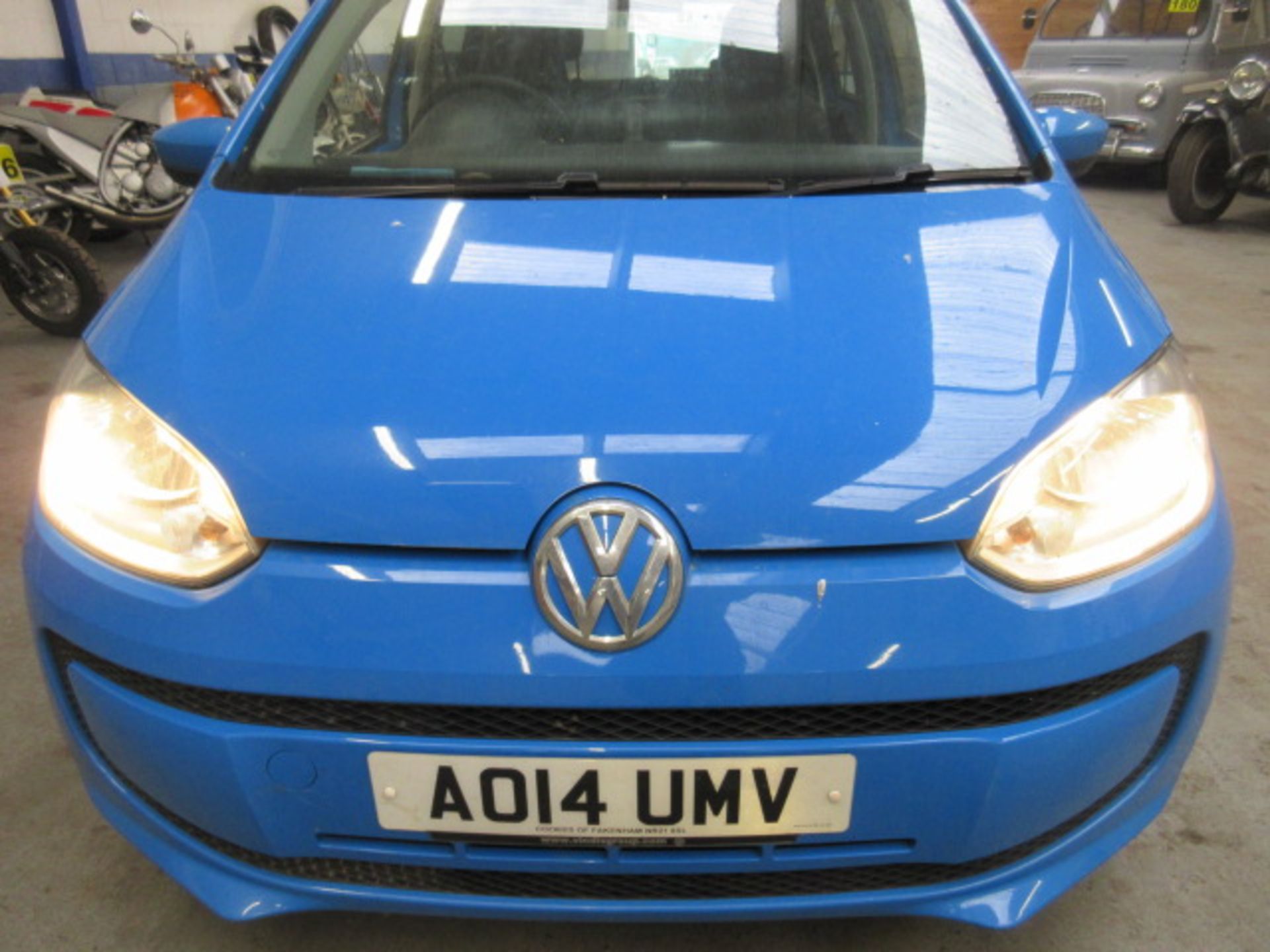 14 14 VW Move Up Auto - Image 14 of 23