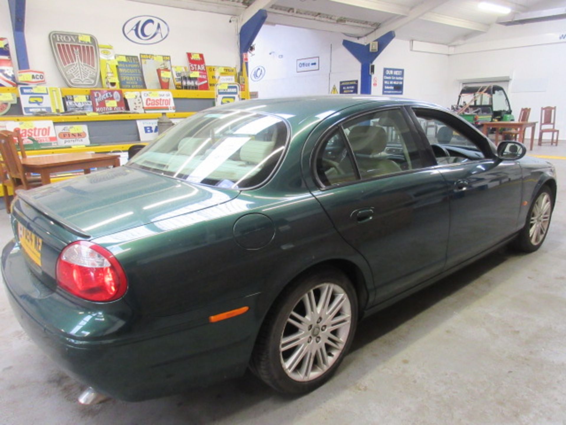 54 04 Jaguar S Type Sport Auto - Image 10 of 23