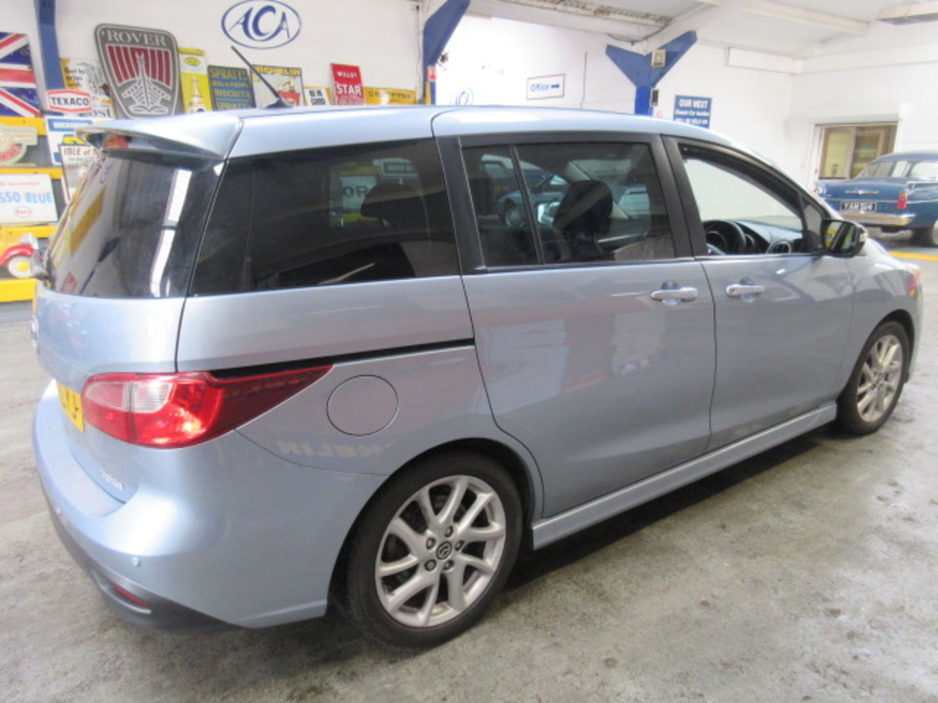 13 13 Mazda 5 Venture Edition - Image 3 of 17