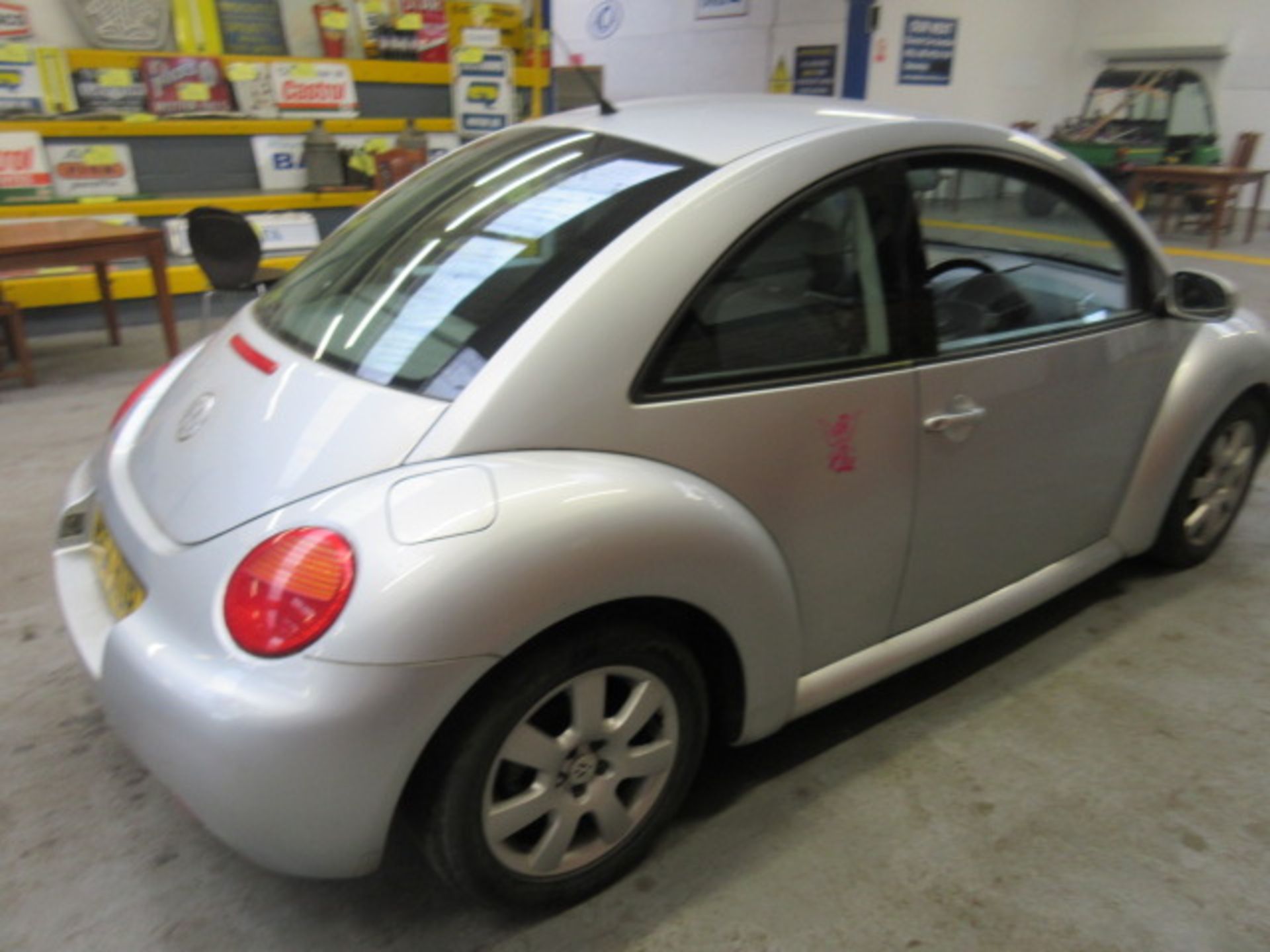 04 04 VW Beetle - Image 11 of 19