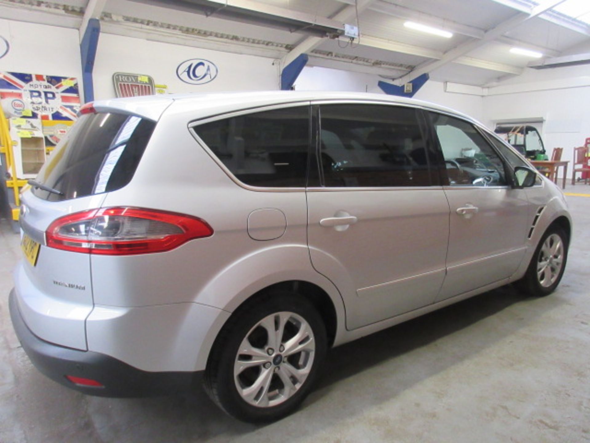 12 12 Ford S Max Titanium - Image 13 of 23