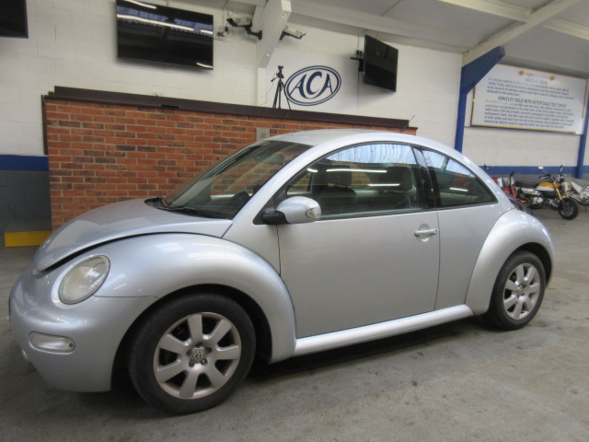 04 04 VW Beetle