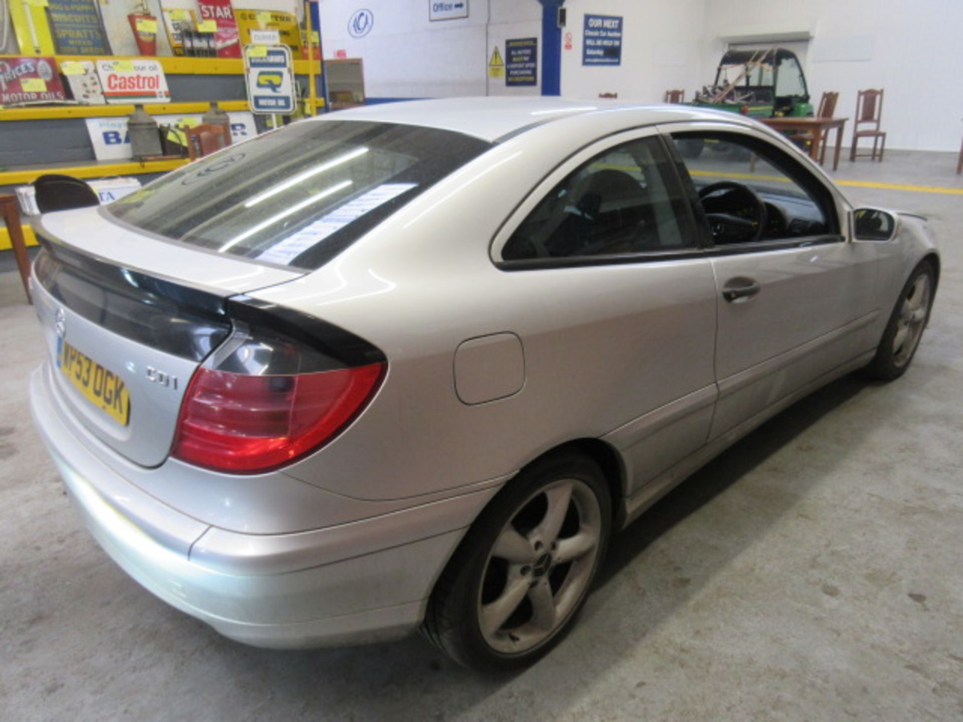 53 04 Mercedes C220 CDI Special Edtn - Image 10 of 18