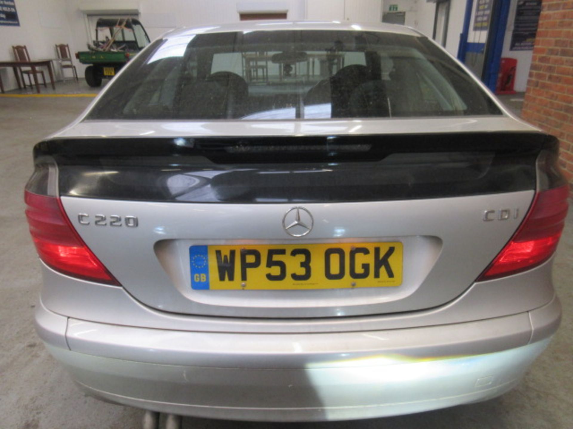 53 04 Mercedes C220 CDI Special Edtn - Image 12 of 18