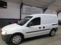 10 10 Vauxhall Combo 2000 CDTI