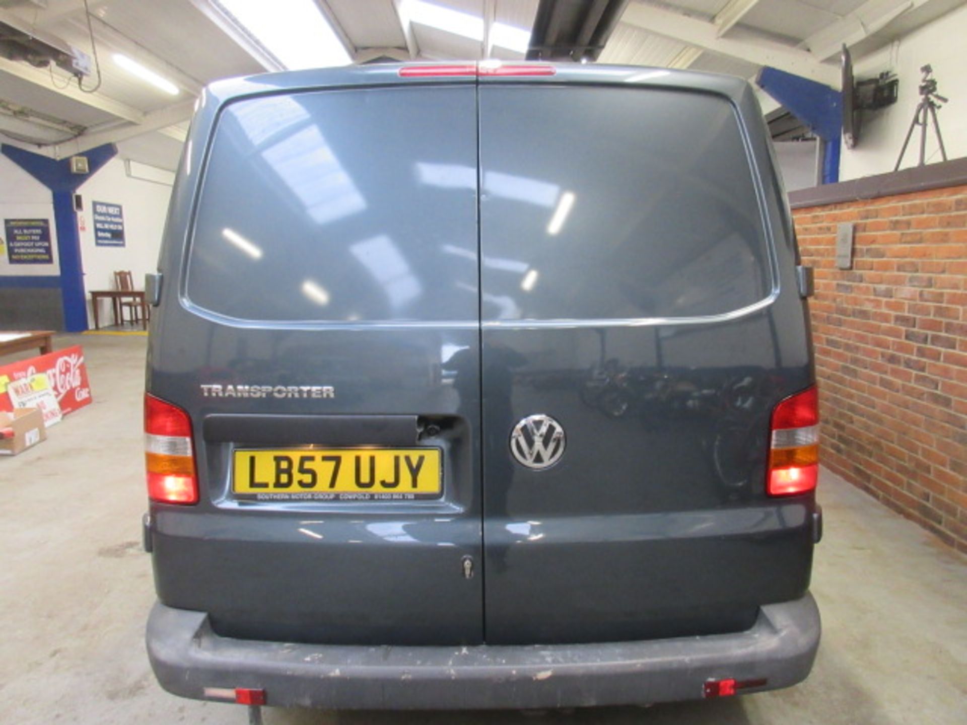 57 08 VW Transporter T30 TDI LWB - Image 14 of 27