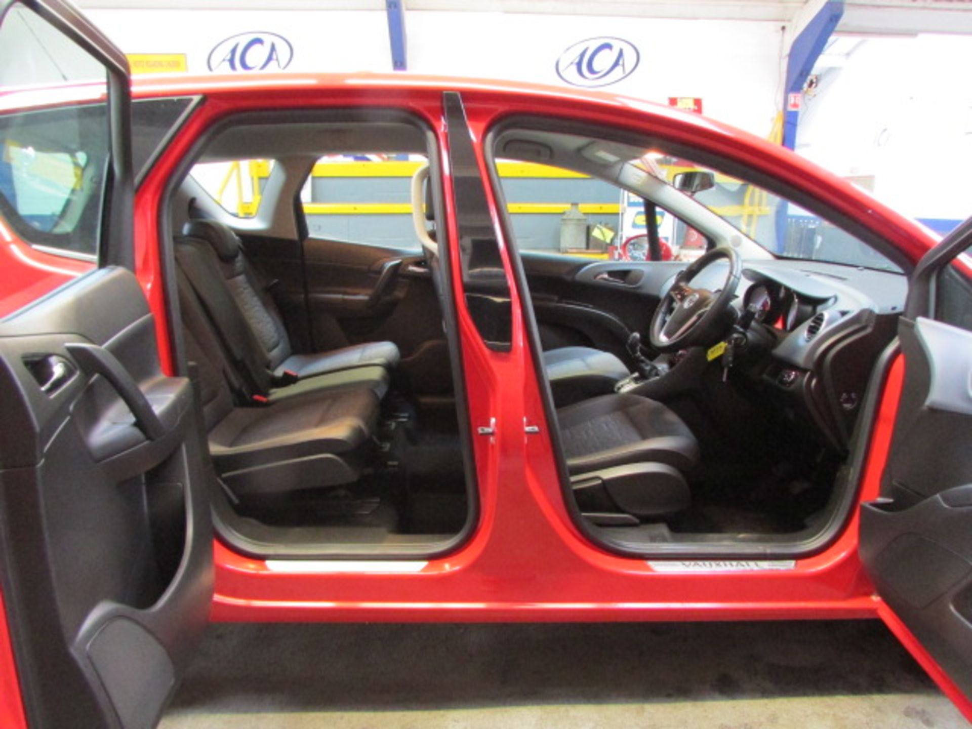 64 14 Vauxhall MEriva Techline - Image 17 of 26