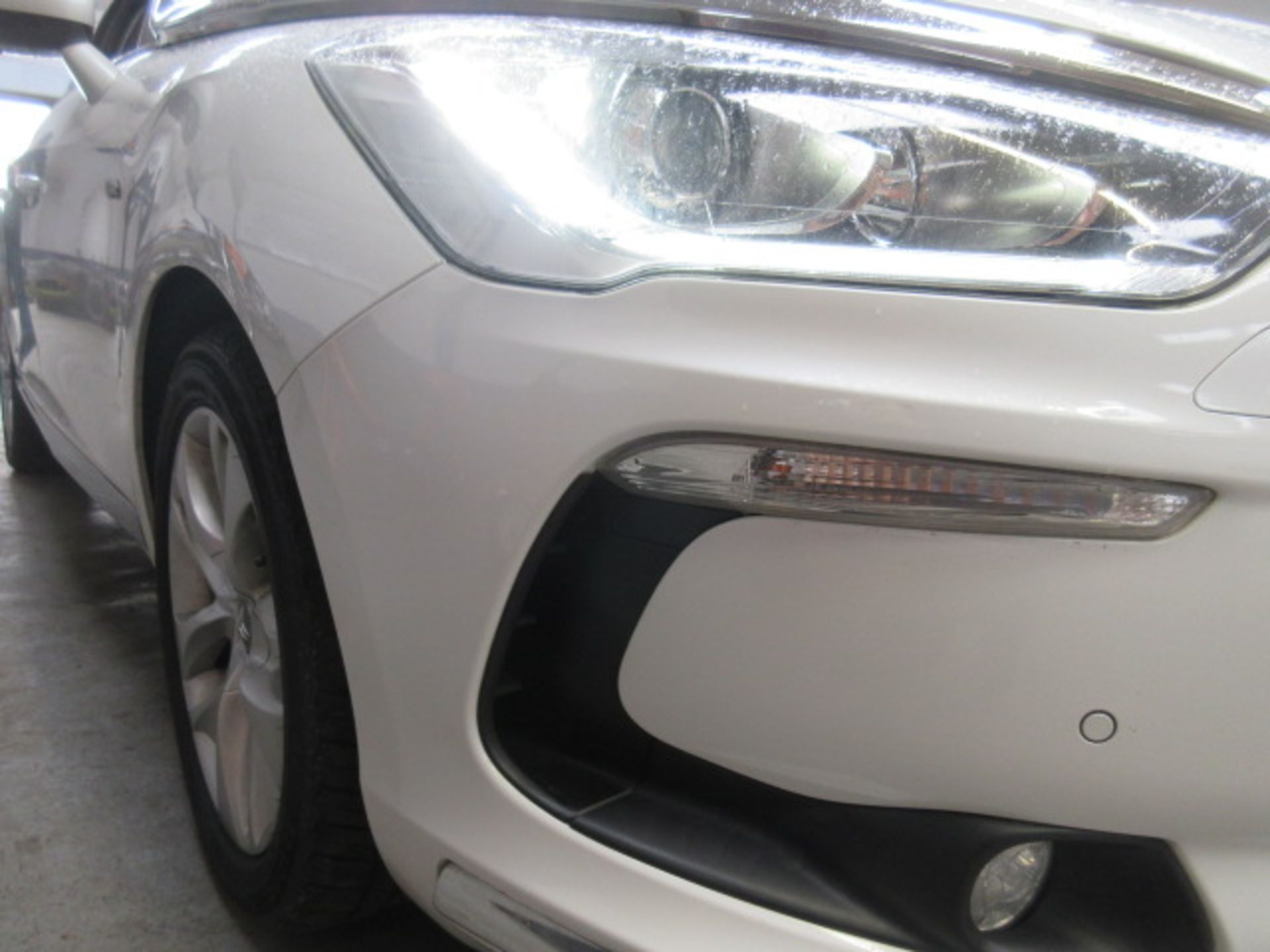 62 12 Citroen DS5 DSport Hybrid - Image 11 of 20