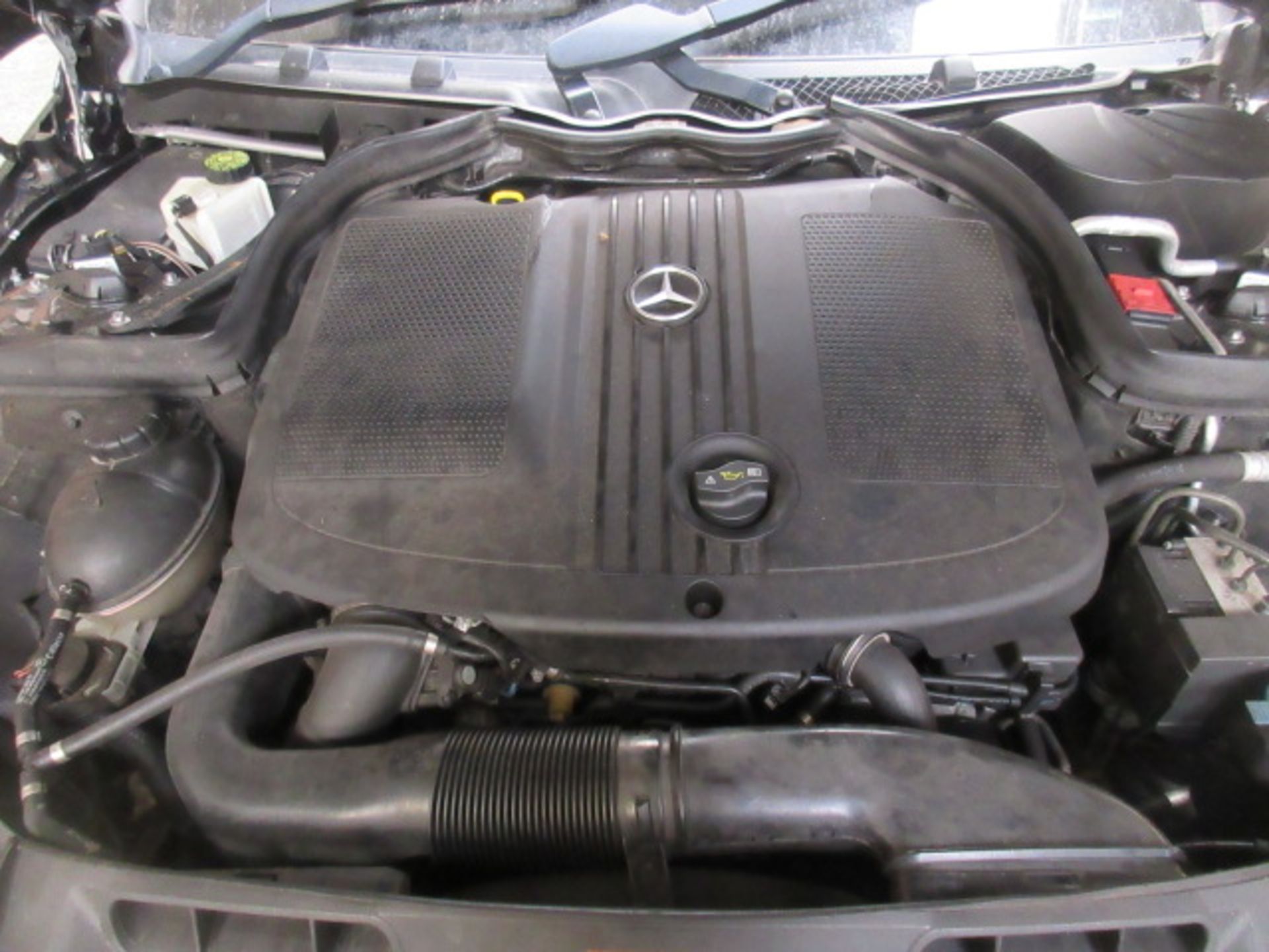 12 12 Merc C220 AMG Sport CDI Blue - Image 25 of 25