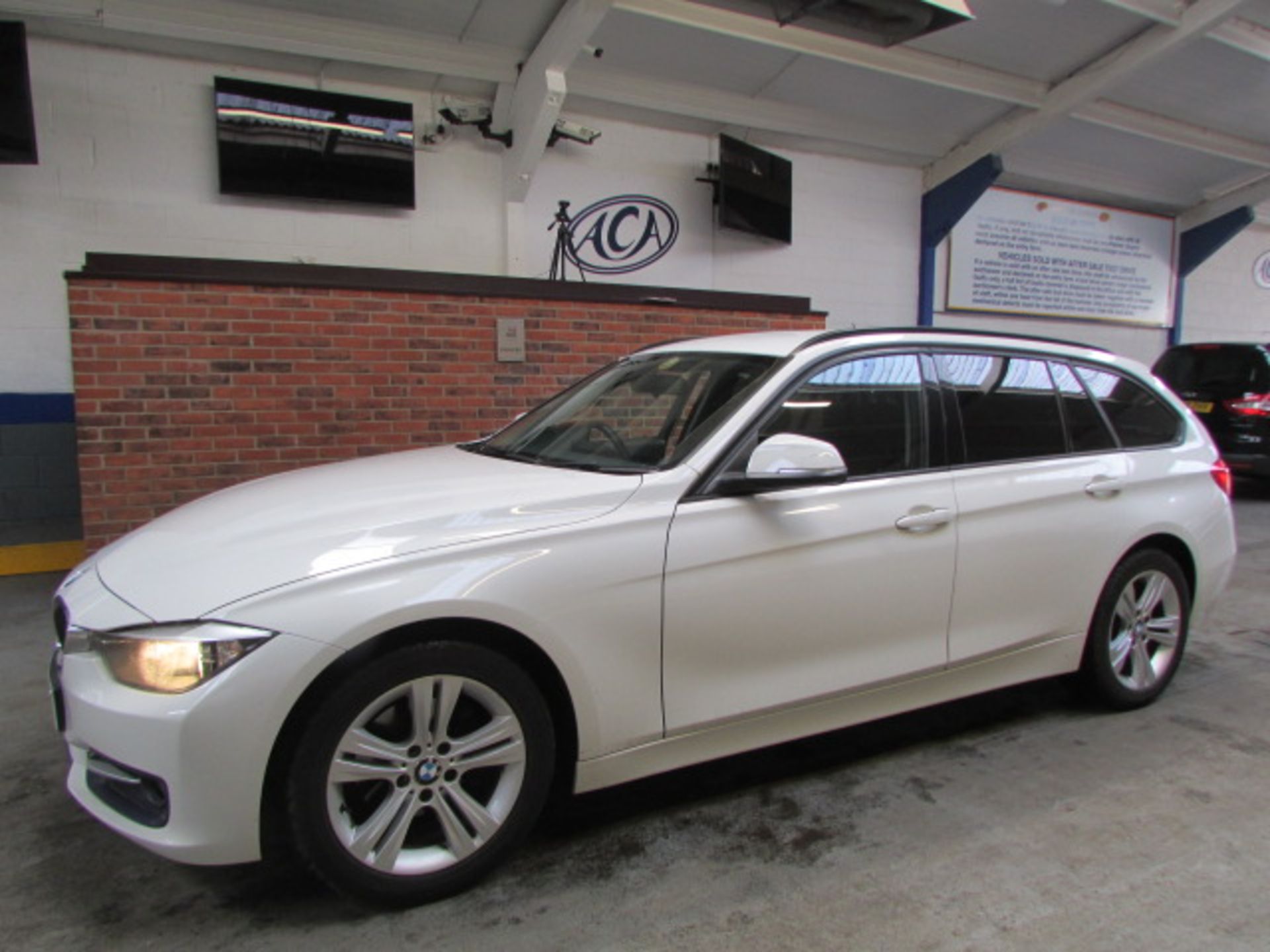 14 14 BMW 316D Sport