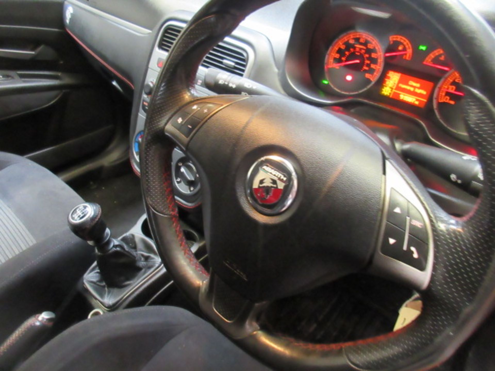 08 08 Abarth Grande Punto 155bhp - Image 17 of 22