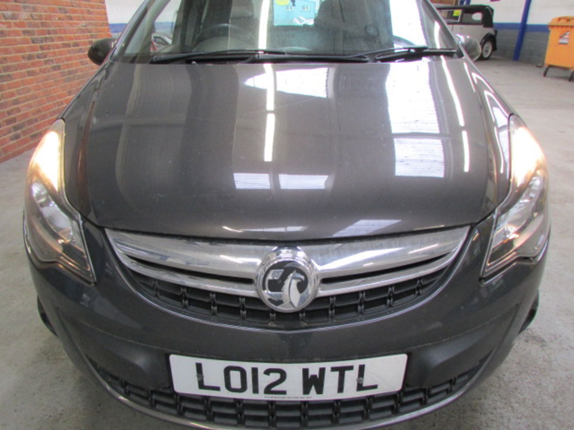 12 12 Vauxhall Corsa SXI A/C - Image 8 of 18