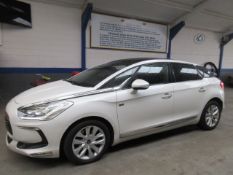 62 12 Citroen DS5 DSport Hybrid