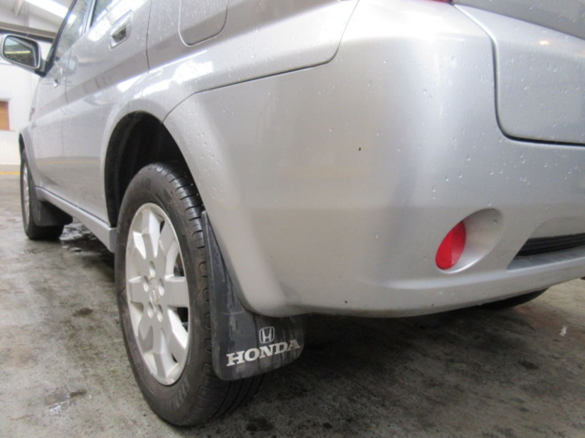 02 02 Honda HR-V Silver - Image 8 of 17