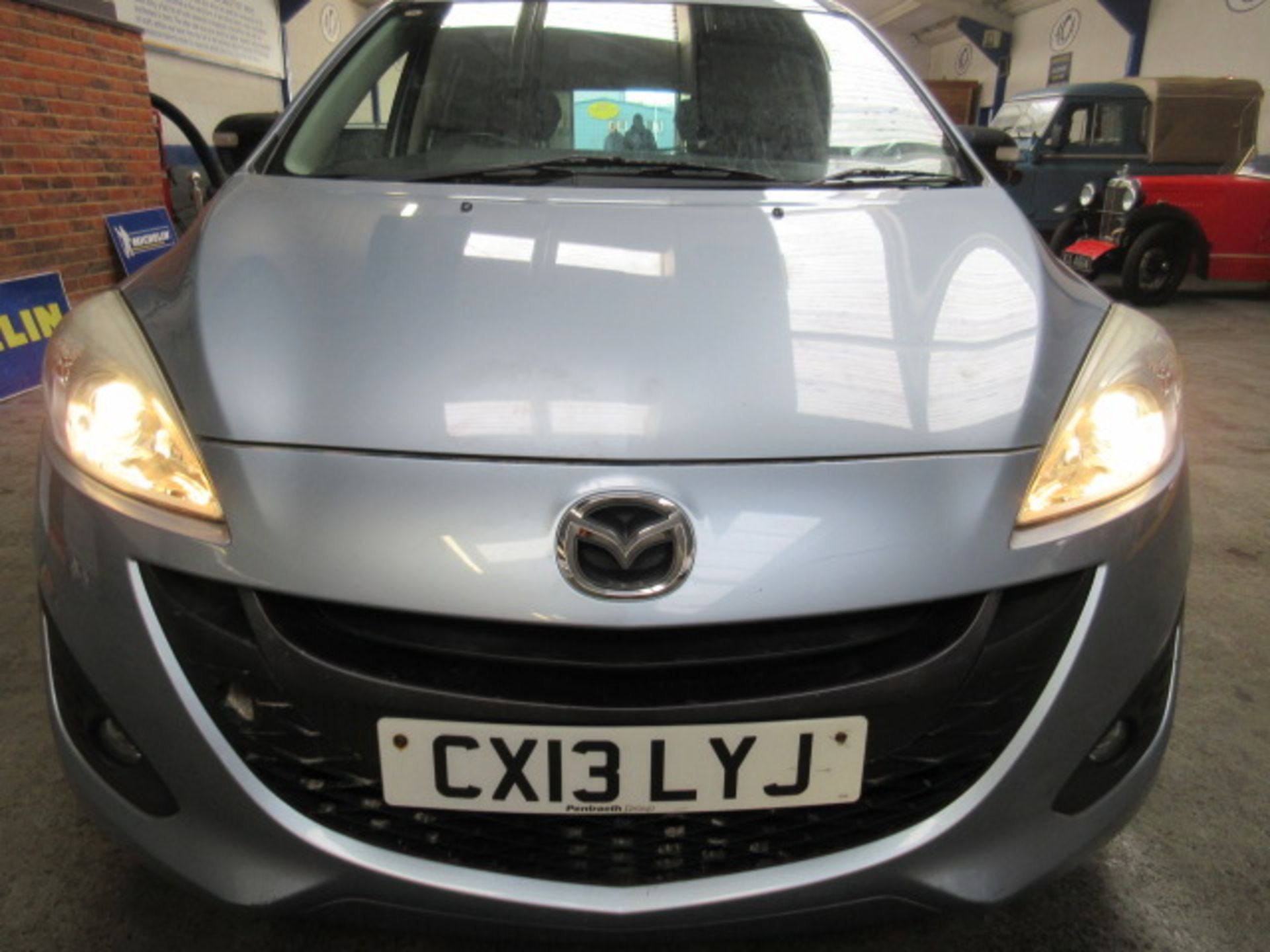 13 13 Mazda 5 Venture Edition - Image 11 of 21