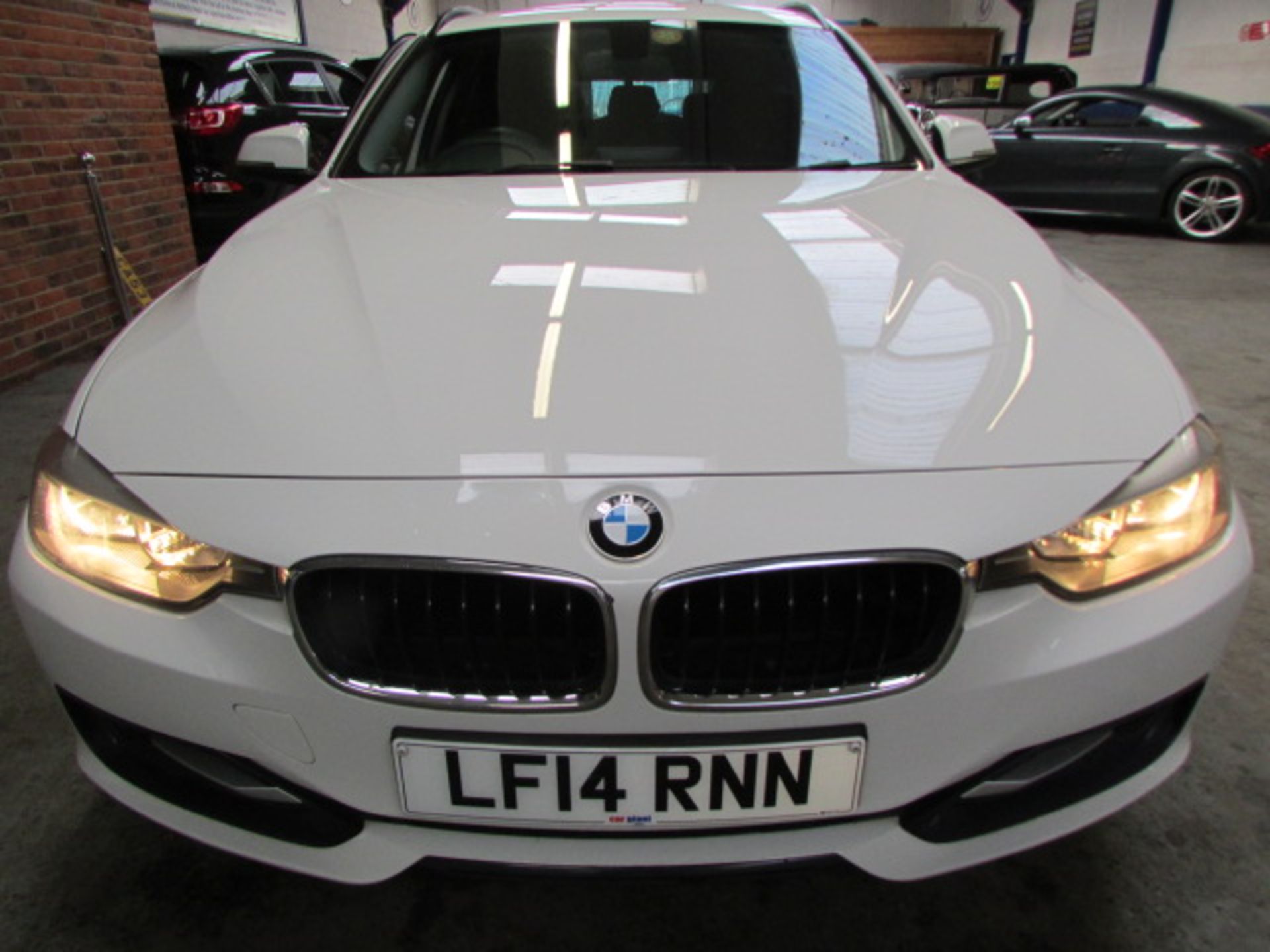 14 14 BMW 316D Sport - Image 9 of 20