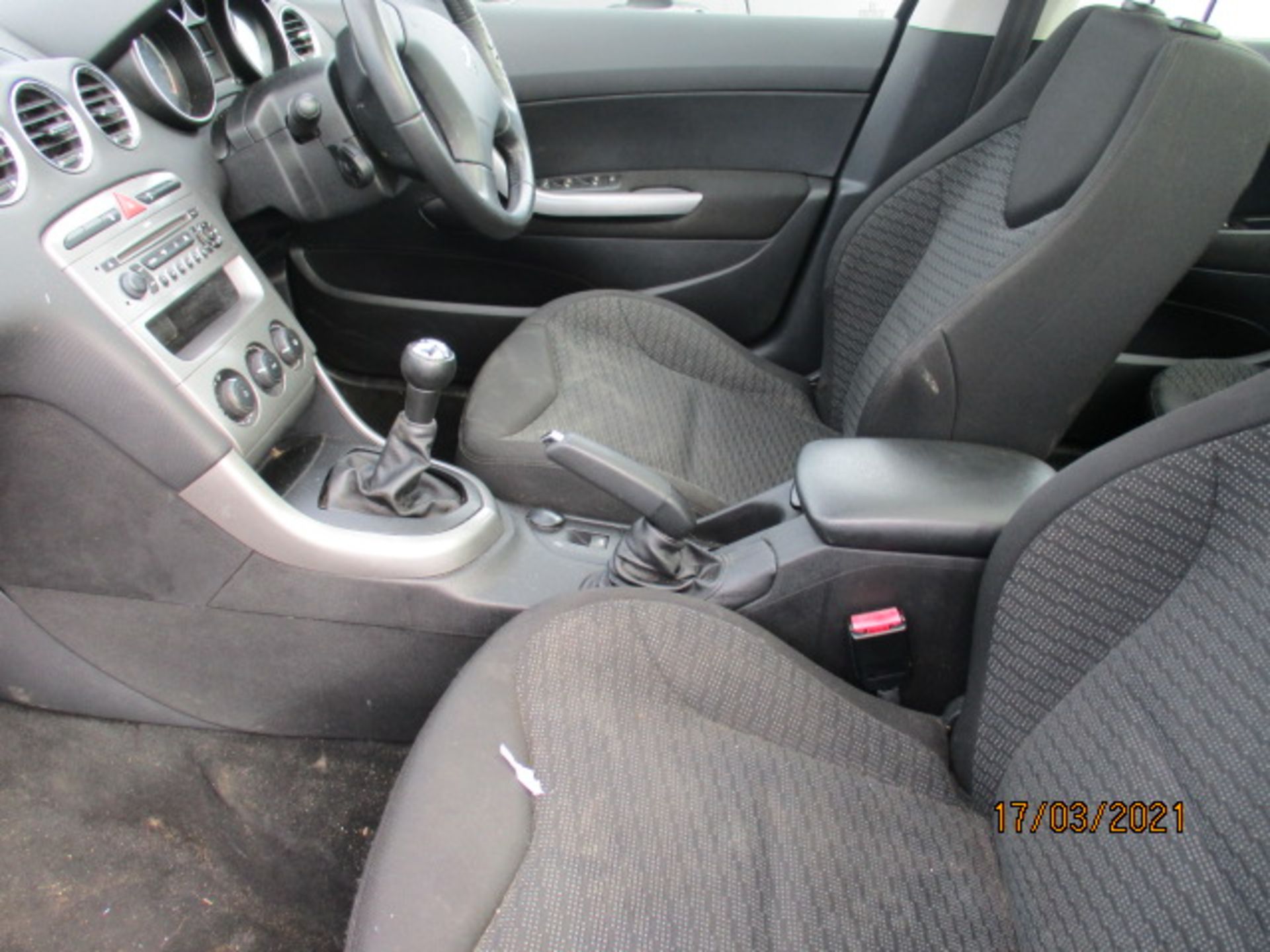 09 09 Peugeot 308 Sport SW 118 - Image 17 of 20