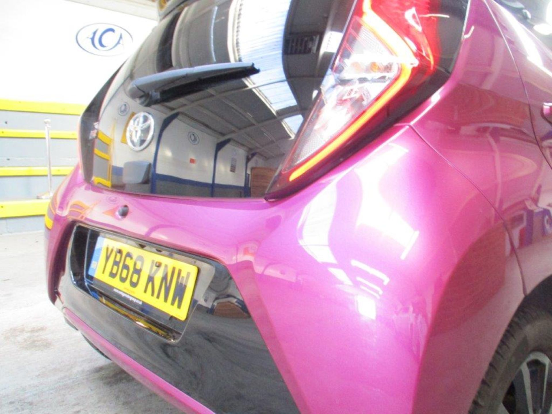 68 19 Toyota Aygo X-Cite VTT-I - Image 12 of 18