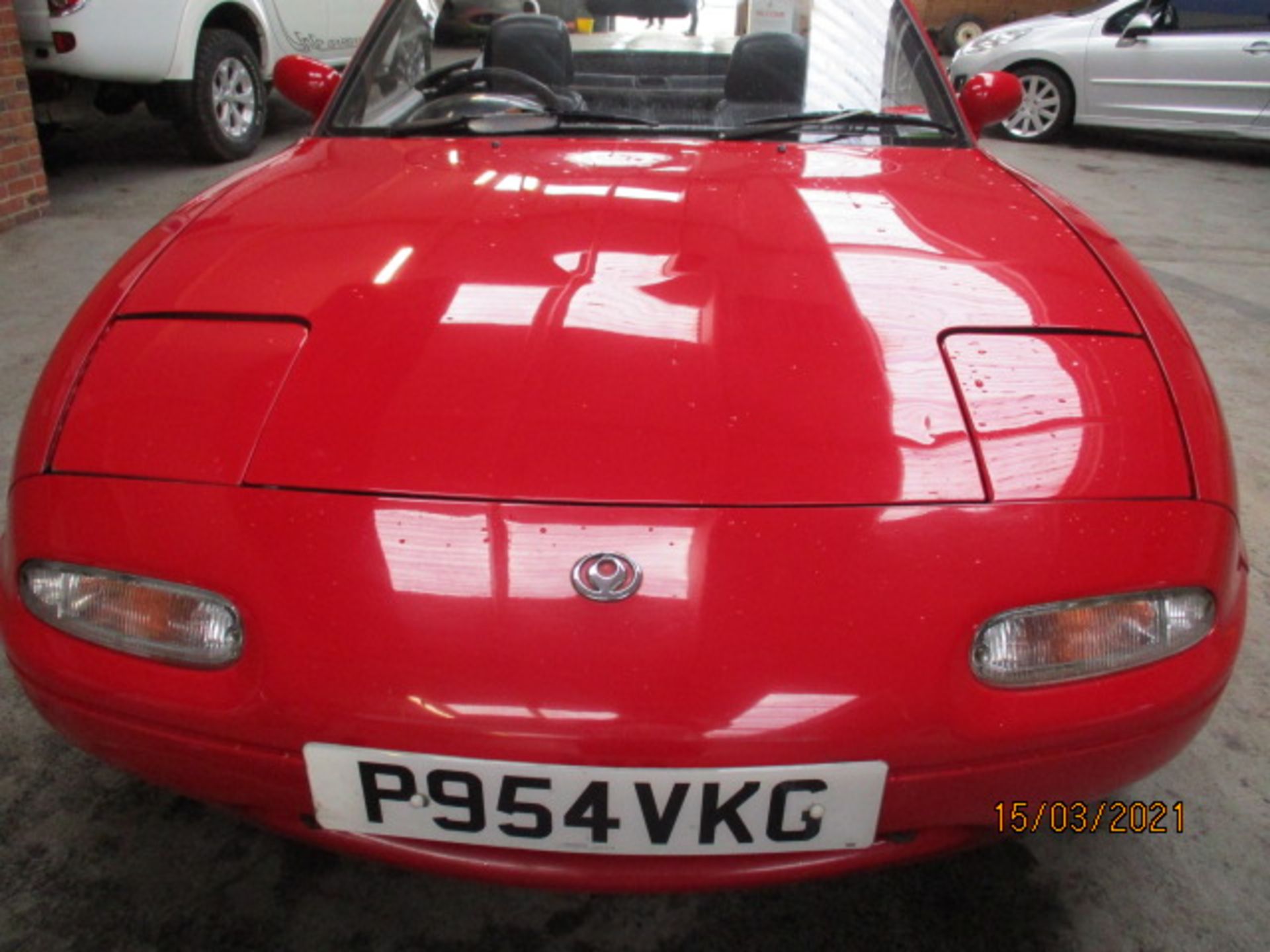 P 97 Mazda MX-5 - Image 15 of 21