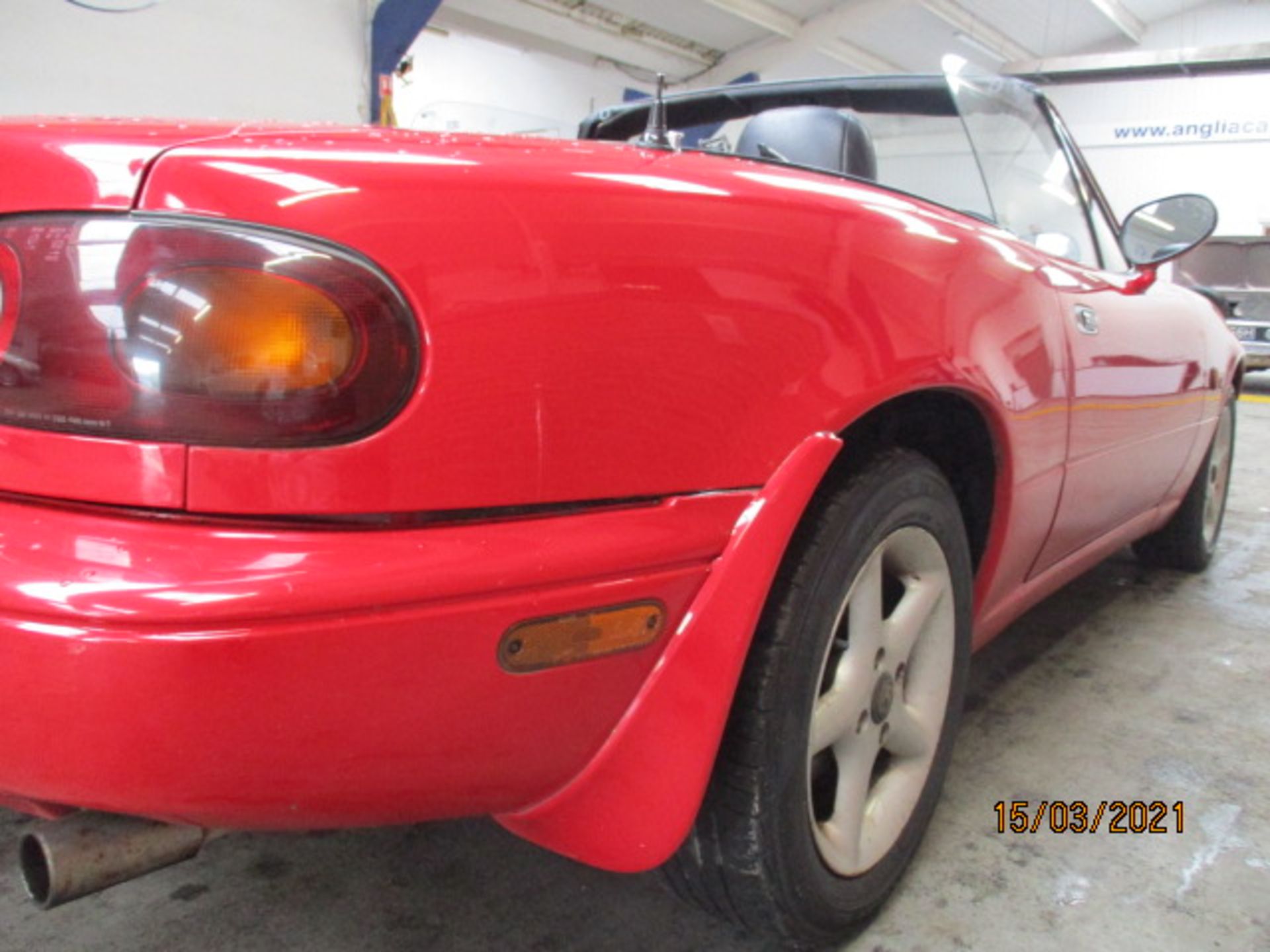 P 97 Mazda MX-5 - Image 13 of 21