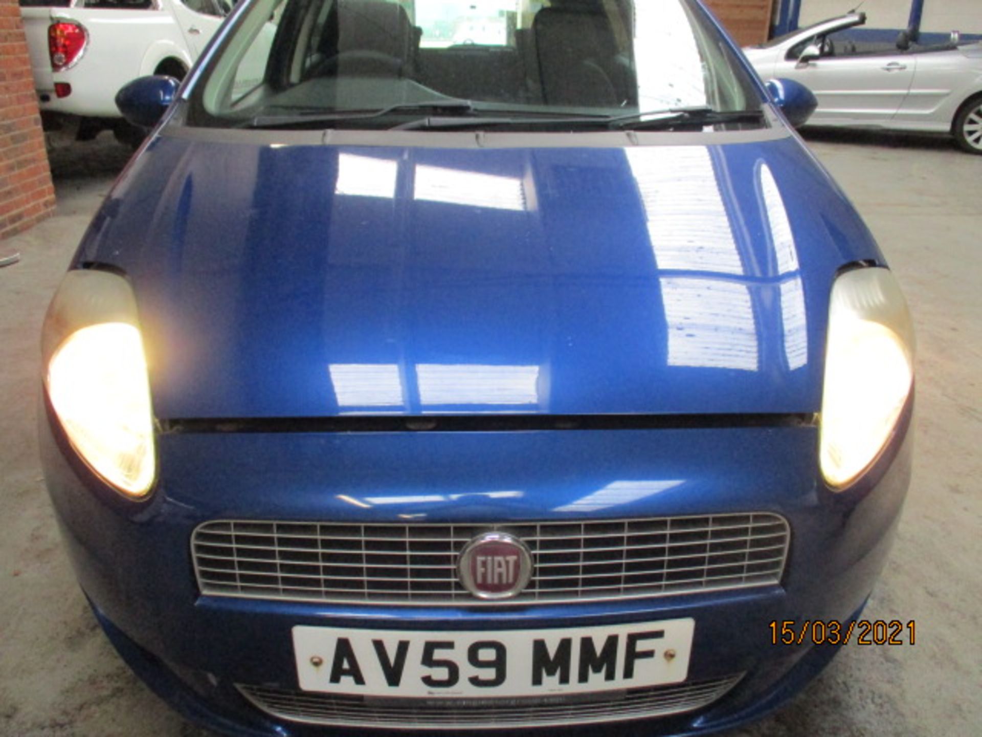 09 59 Fiat Grande Punto Active 77 - Image 6 of 16