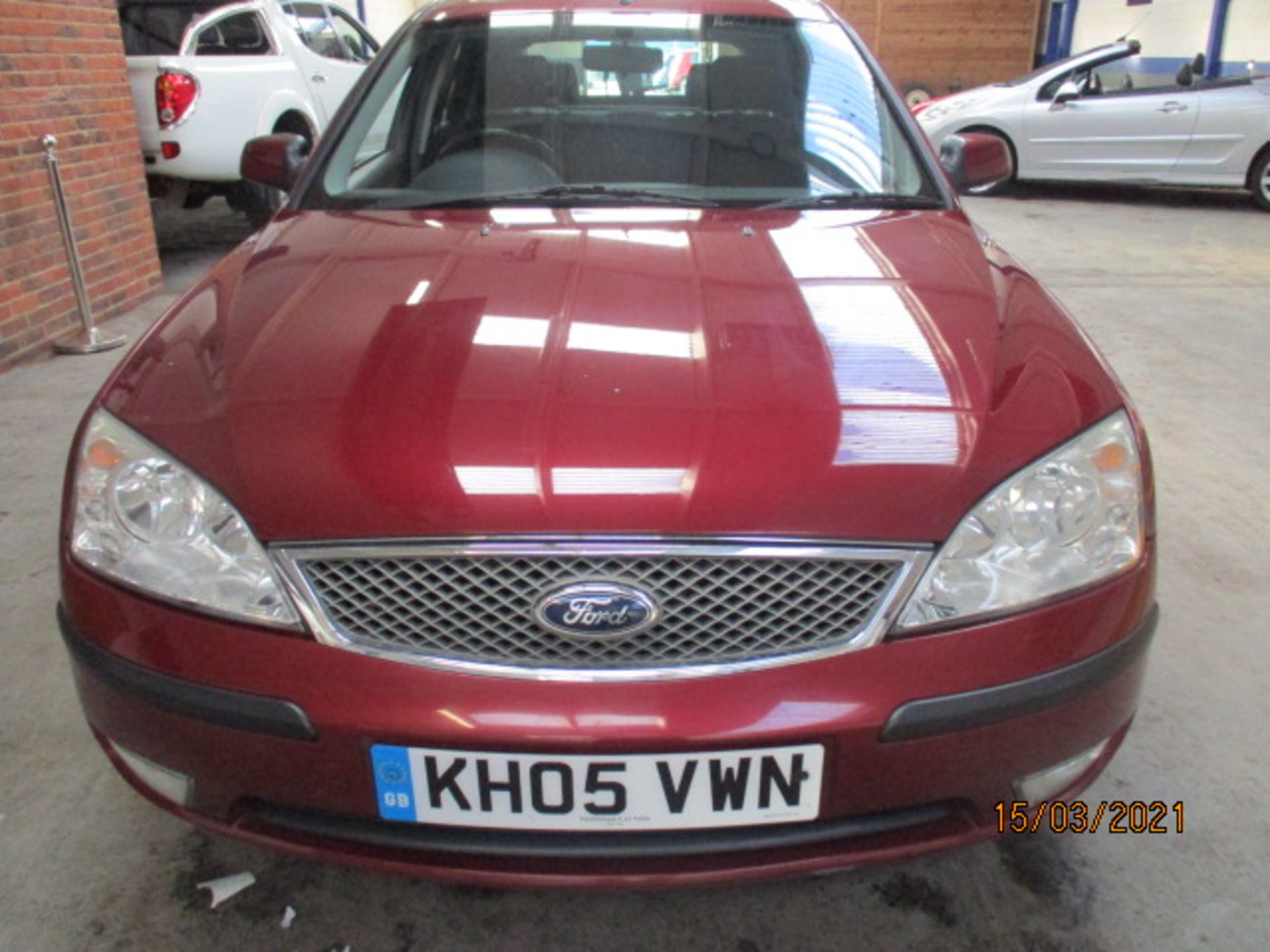 05 05 Ford Mondeo Zetec Auto - Image 9 of 18