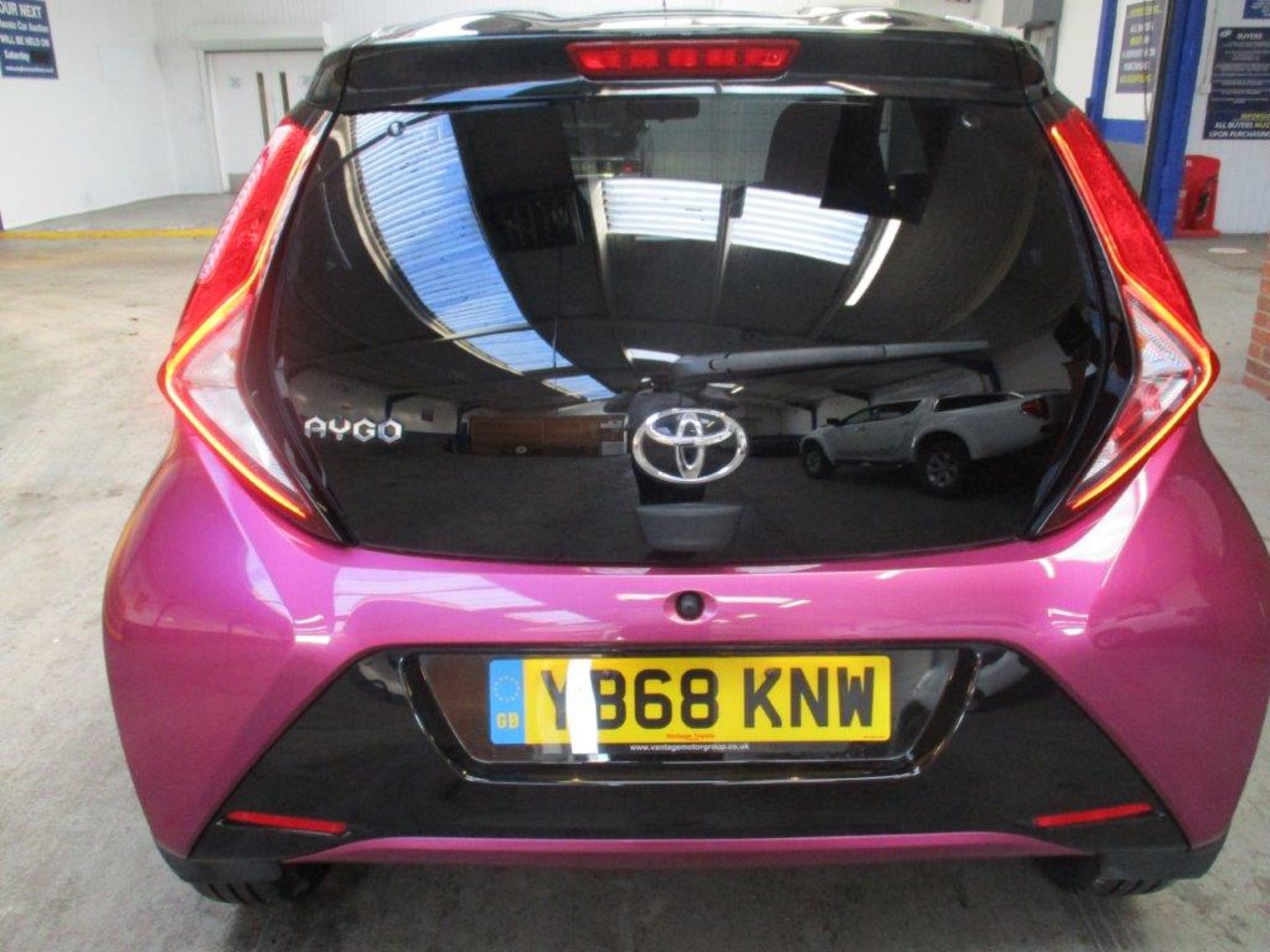 68 19 Toyota Aygo X-Cite VTT-I - Image 6 of 18