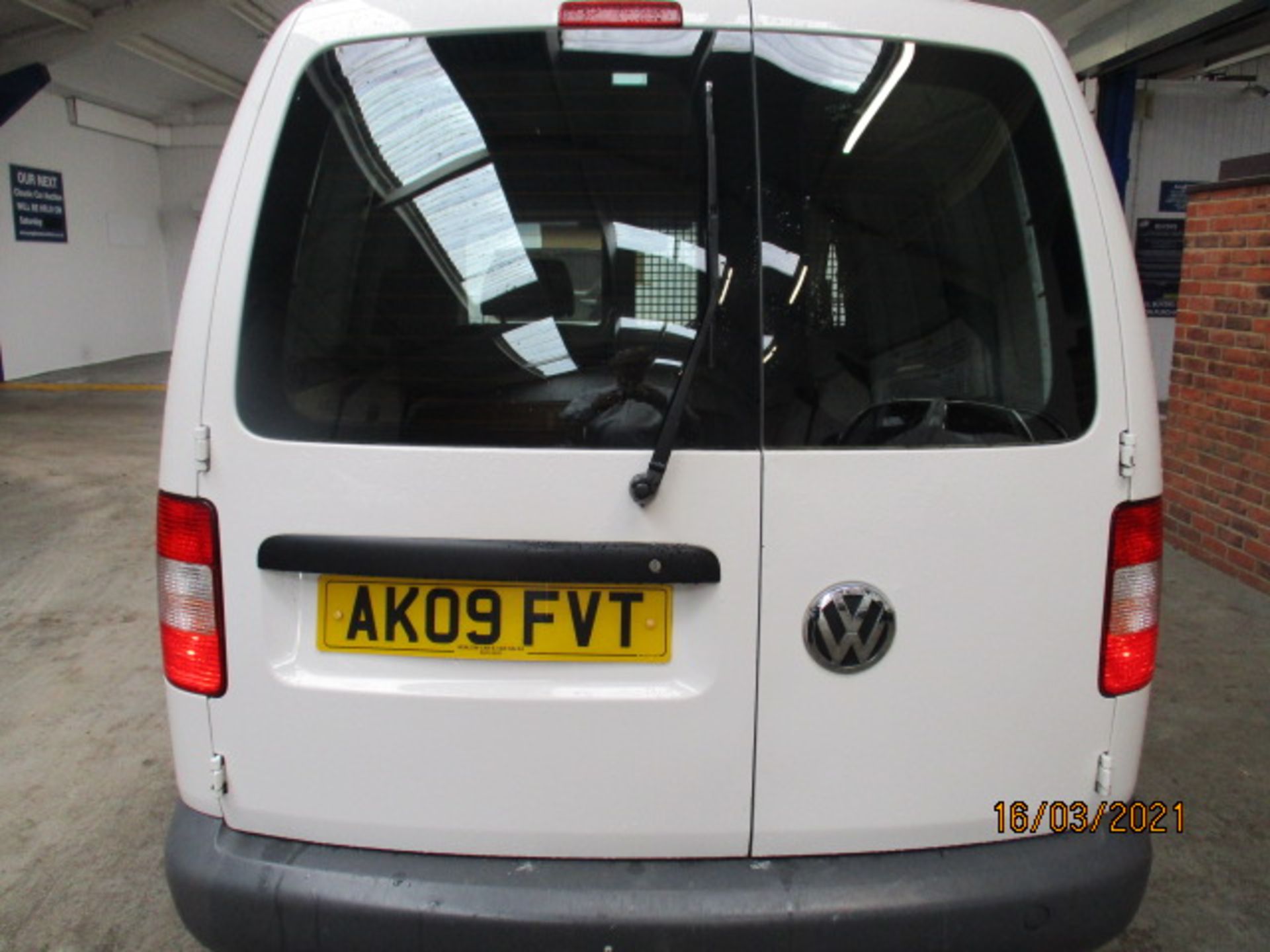 09 09 VW Caddy 69PS SDi - Image 16 of 17