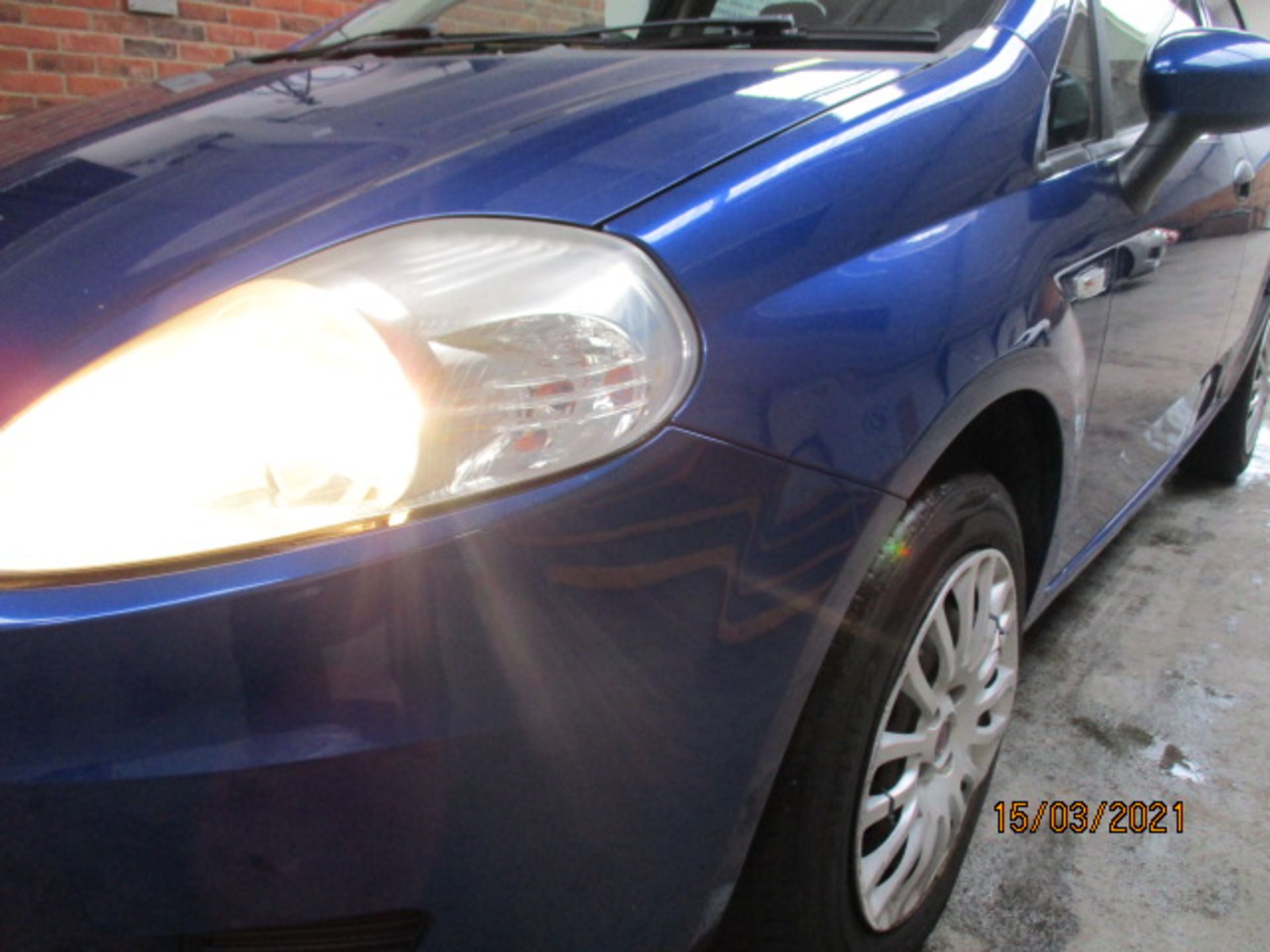 09 59 Fiat Grande Punto Active 77 - Image 7 of 16