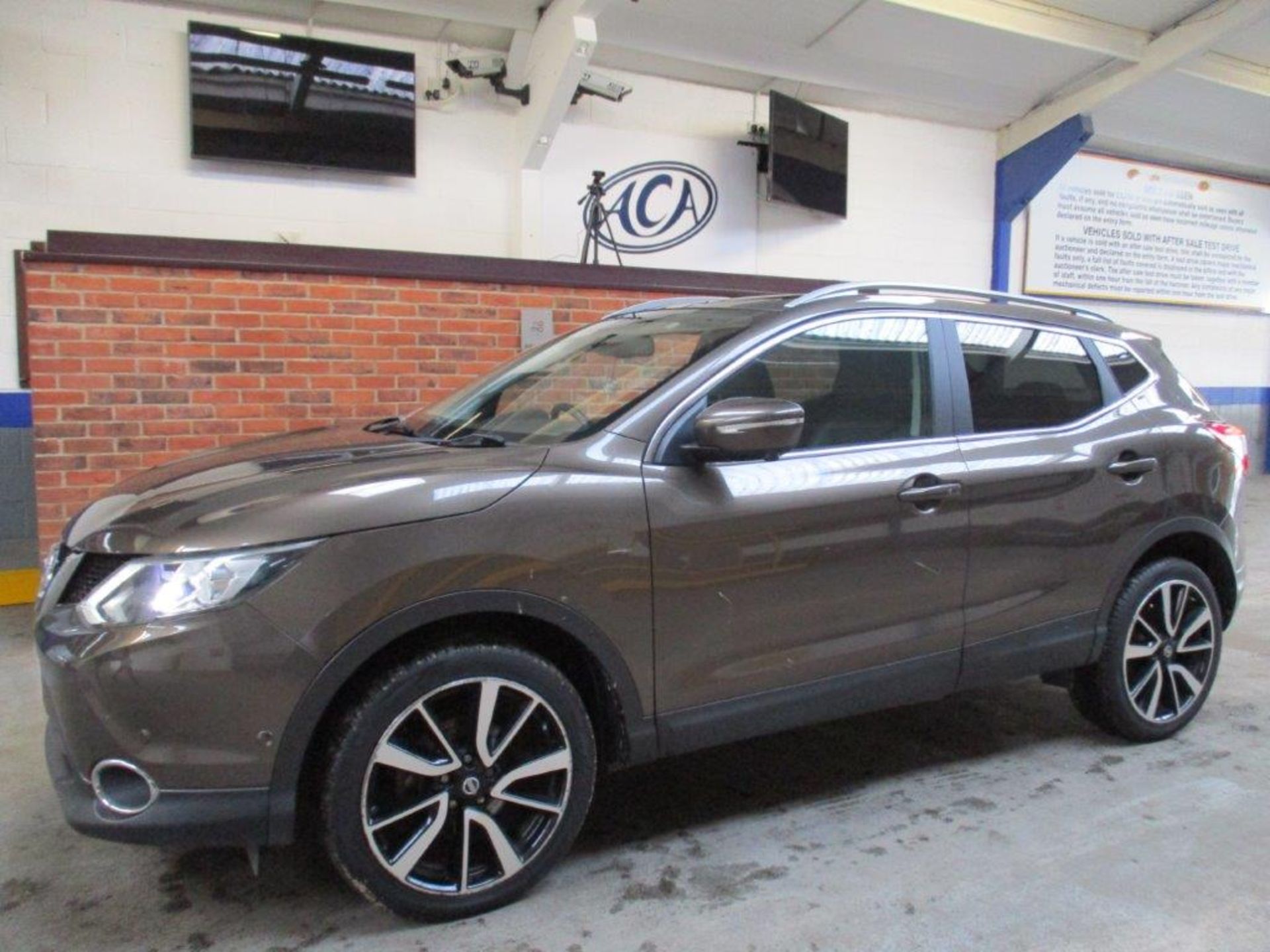 64 14 Nissan Qashqai Tekna DIG-T