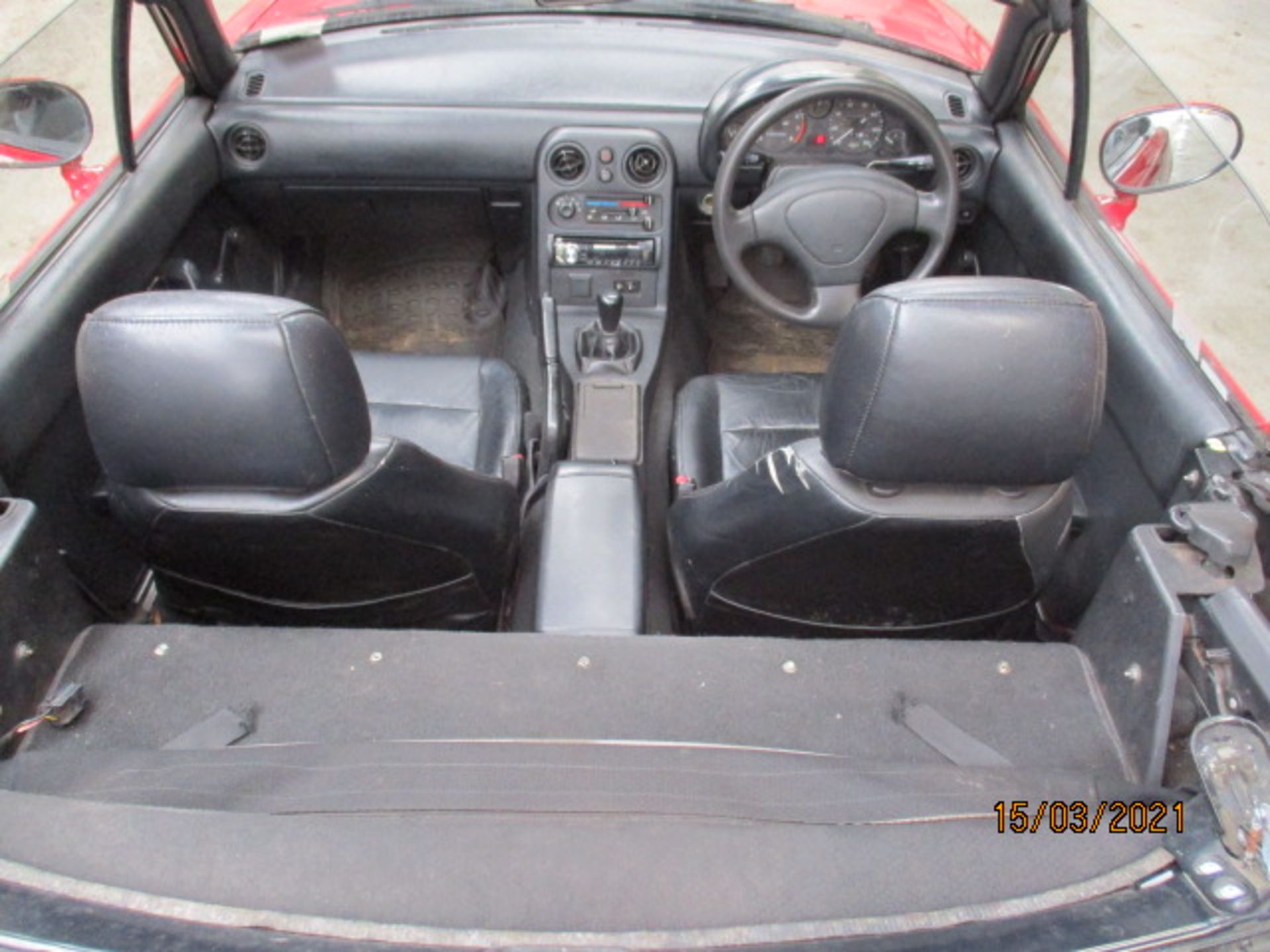 P 97 Mazda MX-5 - Image 16 of 21