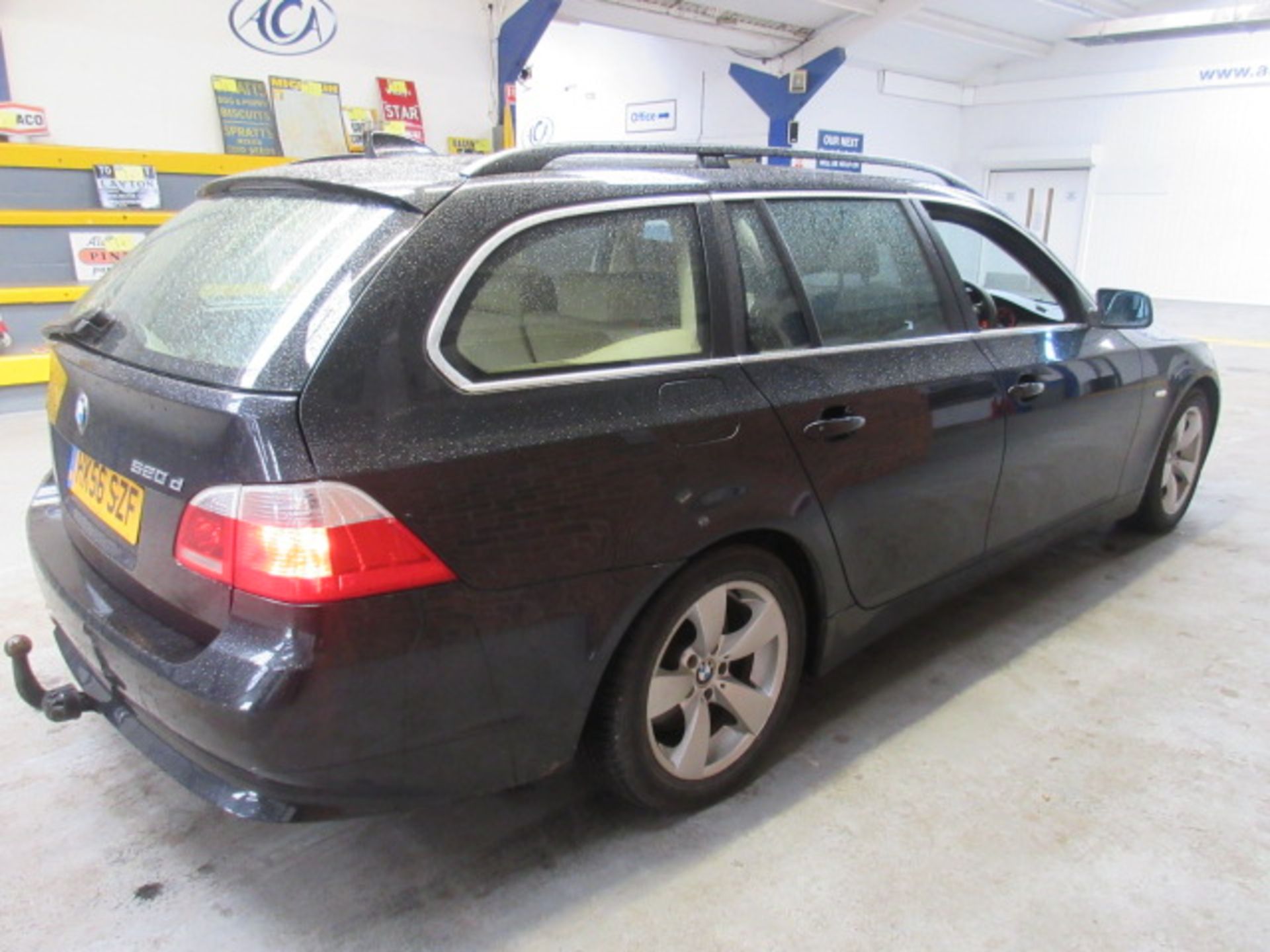 56 07 BMW 520D SE Touring - Image 11 of 20