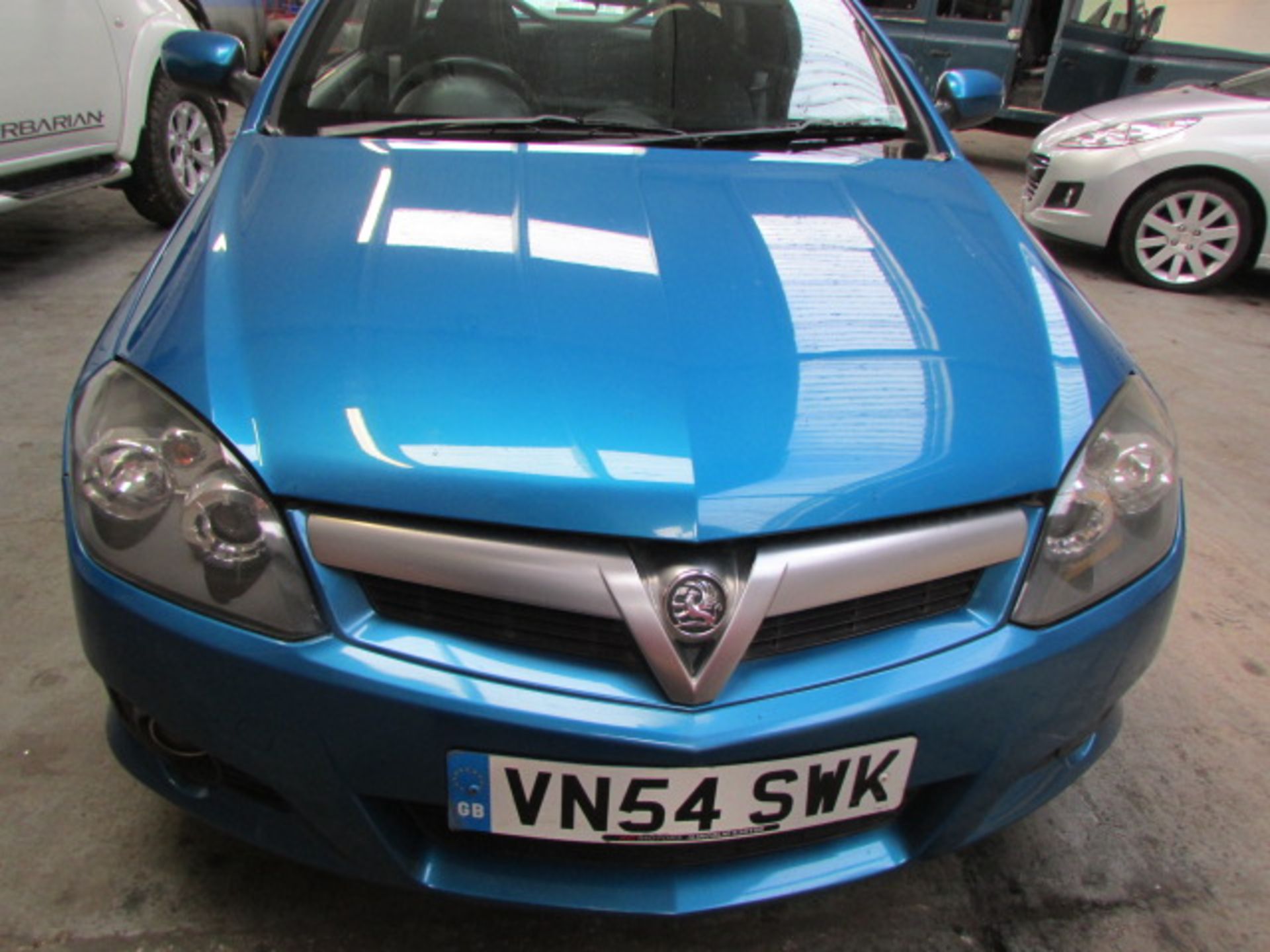 54 04 Vauxhall Tigra Sport Twinport - Image 9 of 14