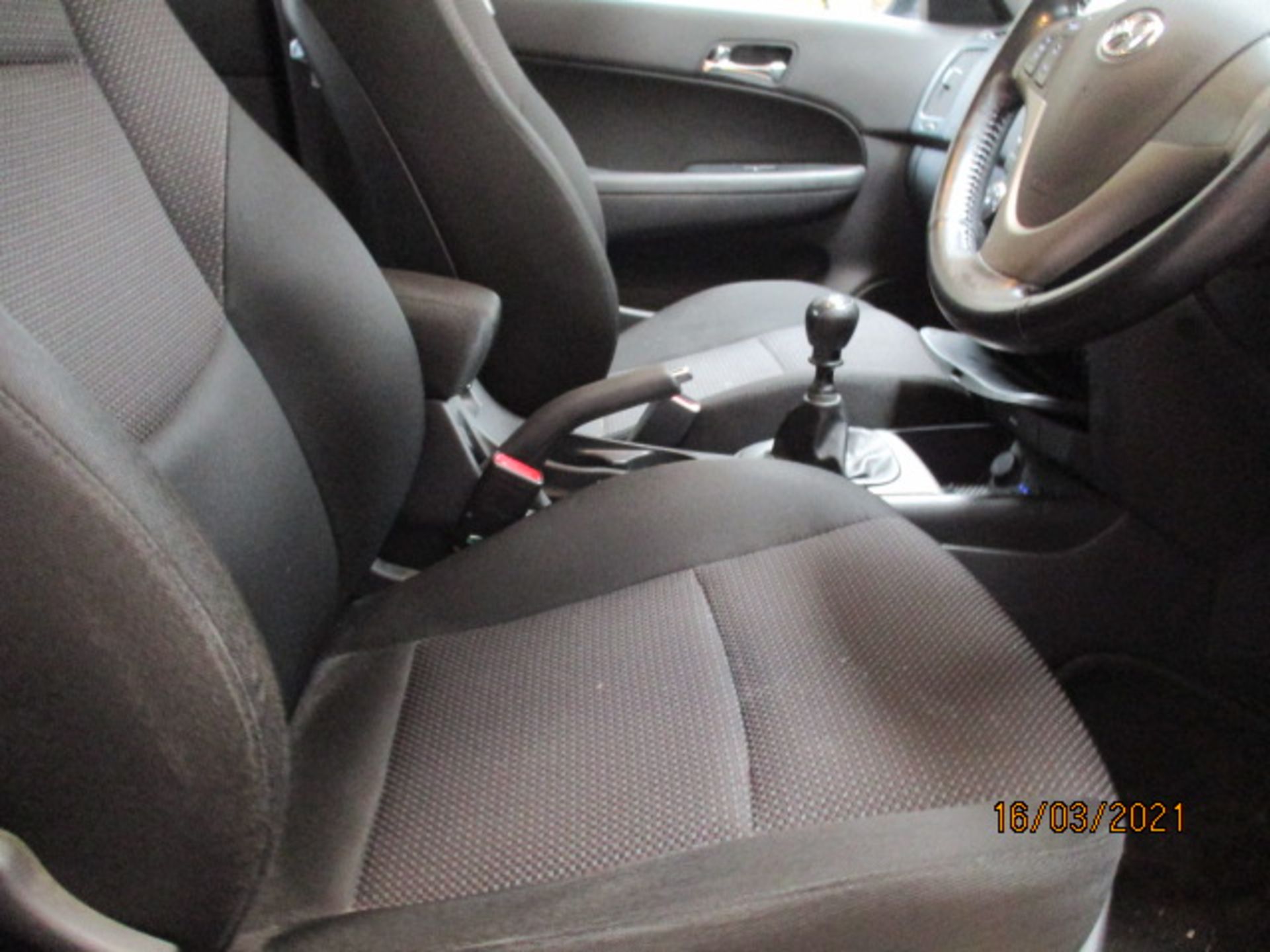 09 09 Hyundai i30 Comfort - Image 8 of 14