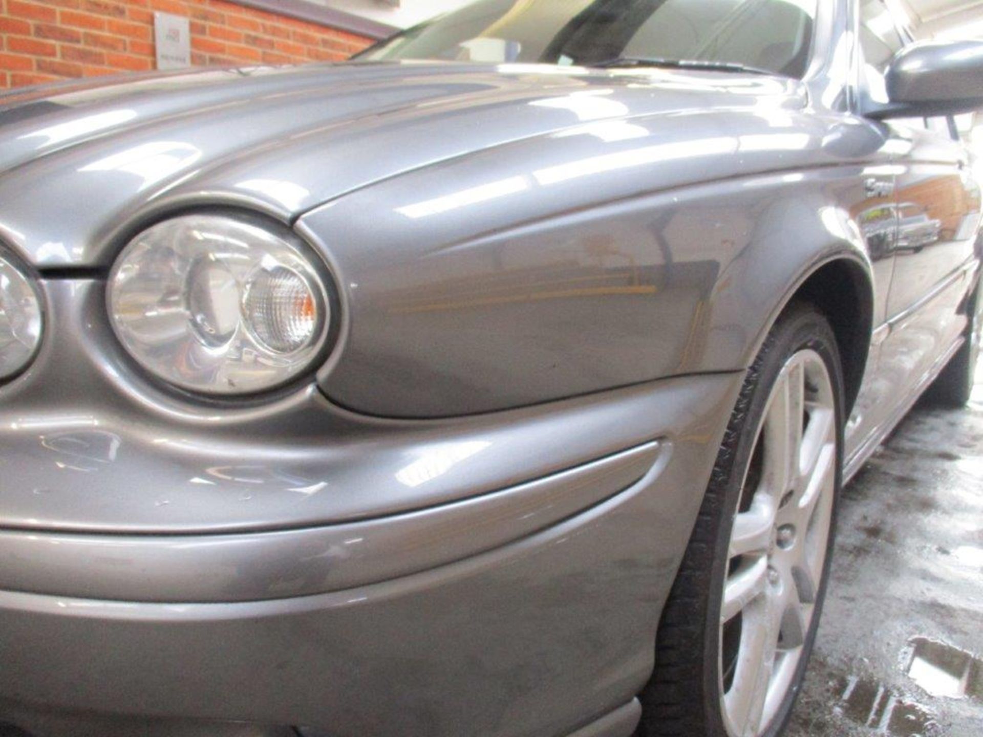 56 06 Jaguar X-type Sport D - Image 9 of 15