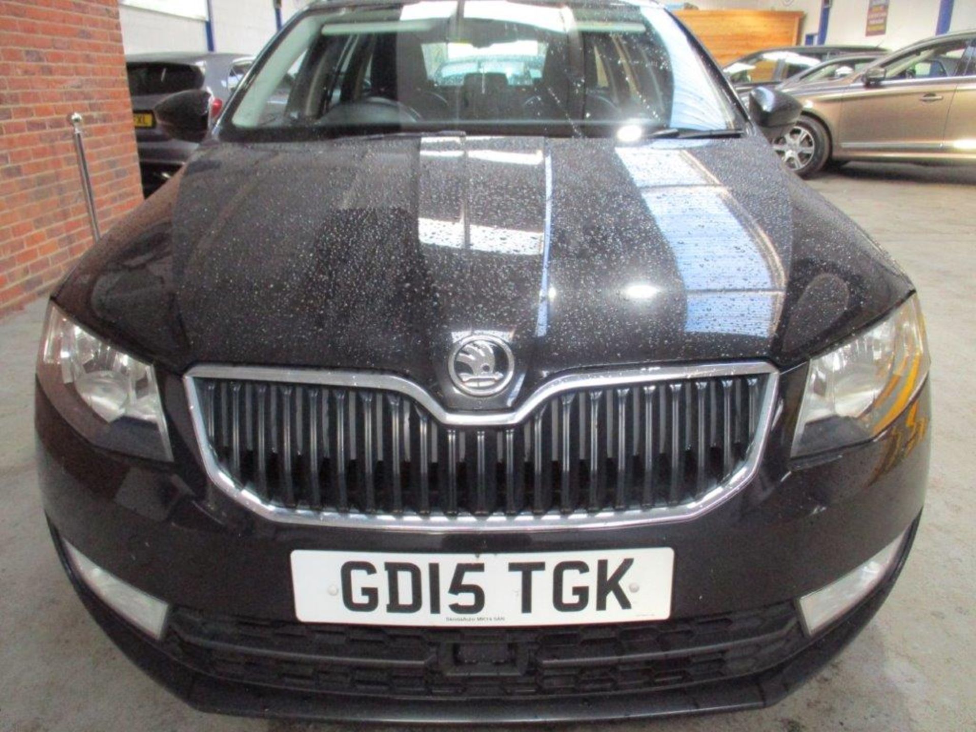 15 15 Skoda Octavia Elegance TDI CR - Image 2 of 21