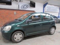 Y 2001 Toyota Yaris GLS