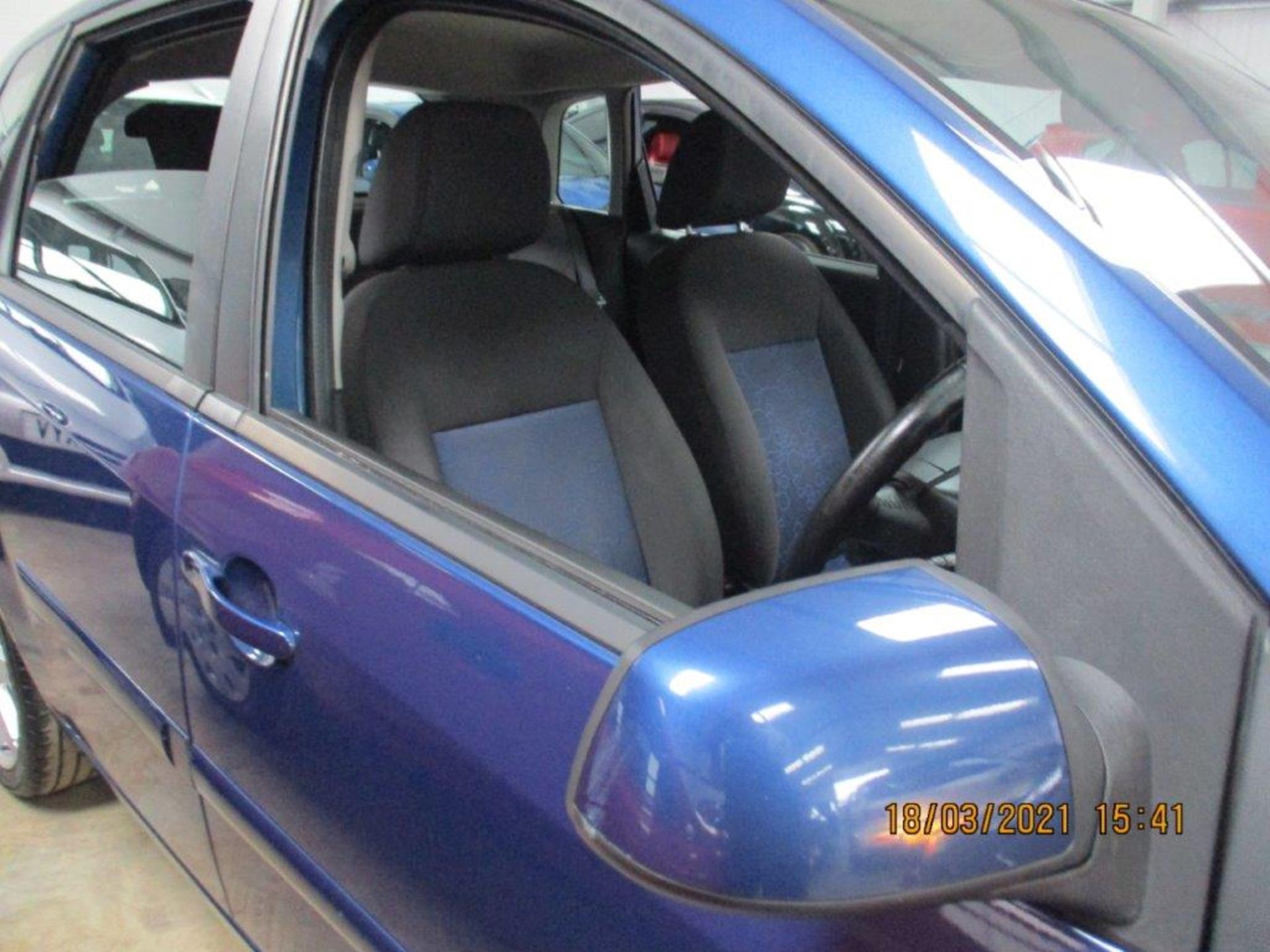 58 09 Ford Fiesta Zetec Blue - Image 18 of 22
