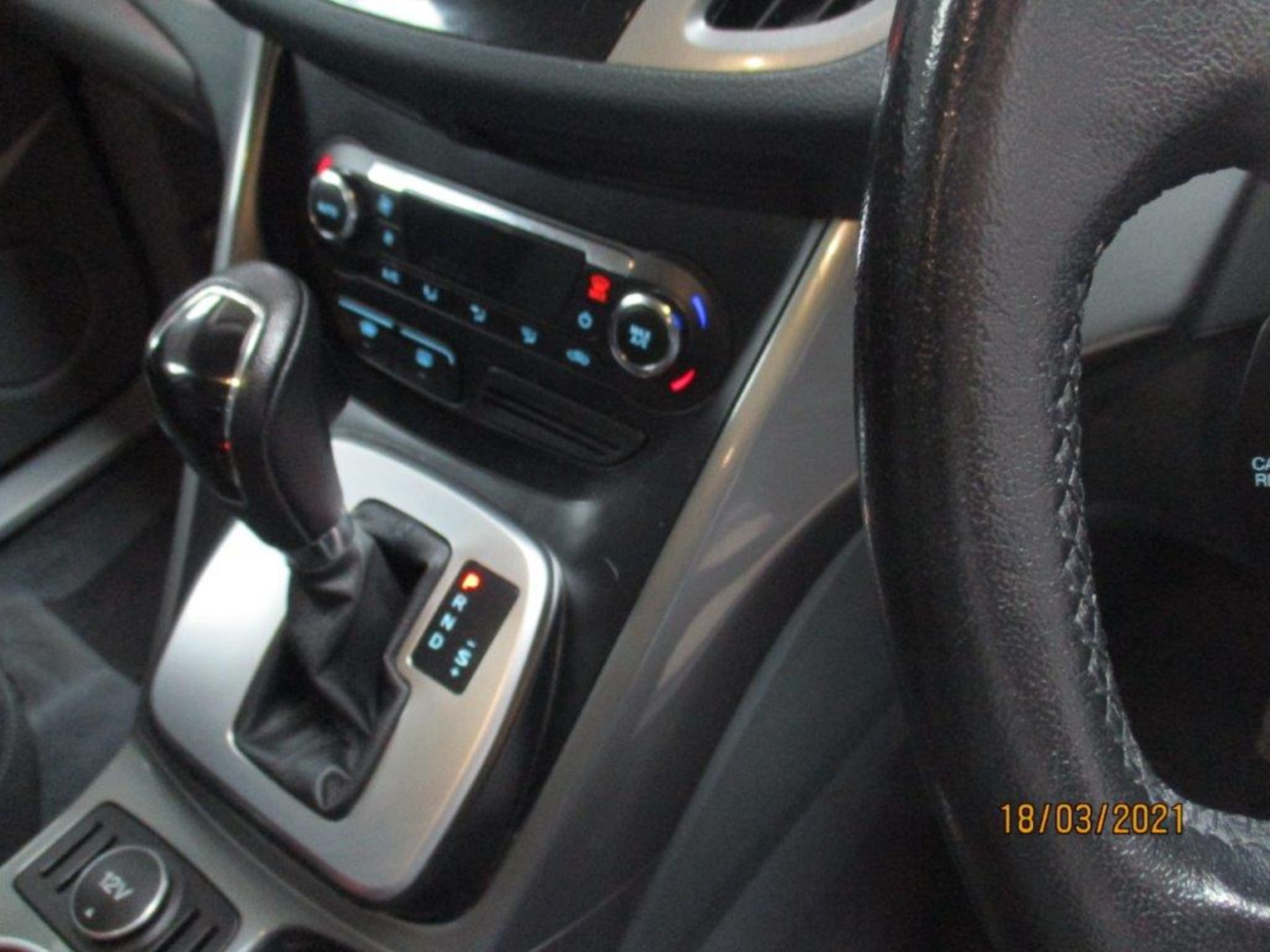 14 14 Ford C-Max Titanium TDCI Auto - Image 20 of 25