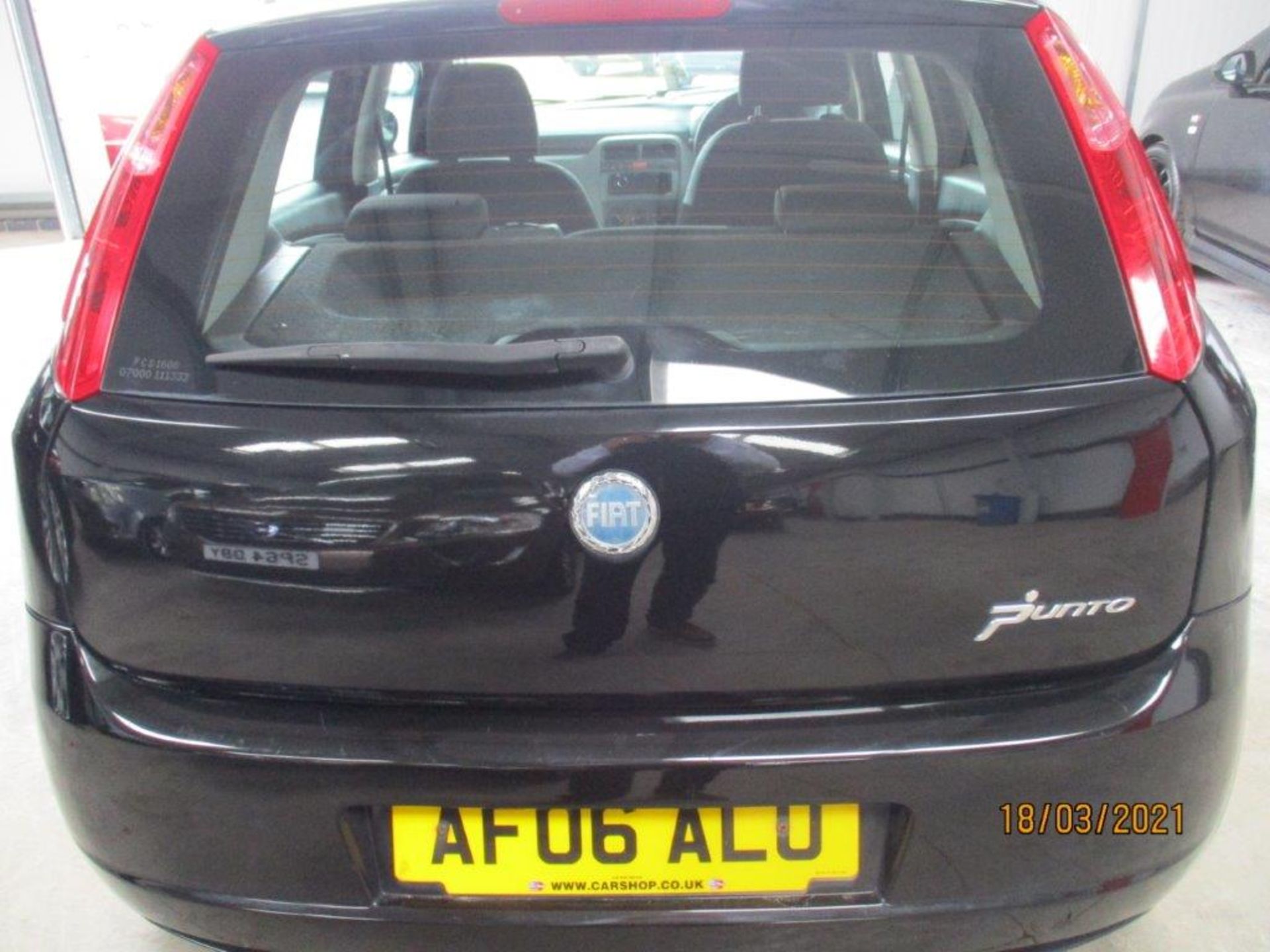 06 06 Fiat Punto Active - Image 8 of 19
