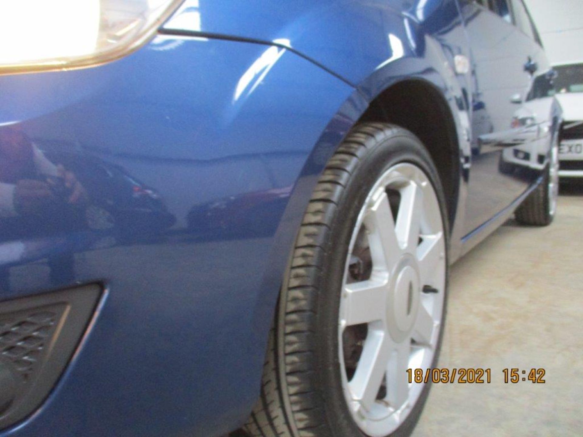 58 09 Ford Fiesta Zetec Blue - Image 11 of 22
