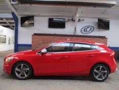 64 14 Volvo V40 R-Design D2