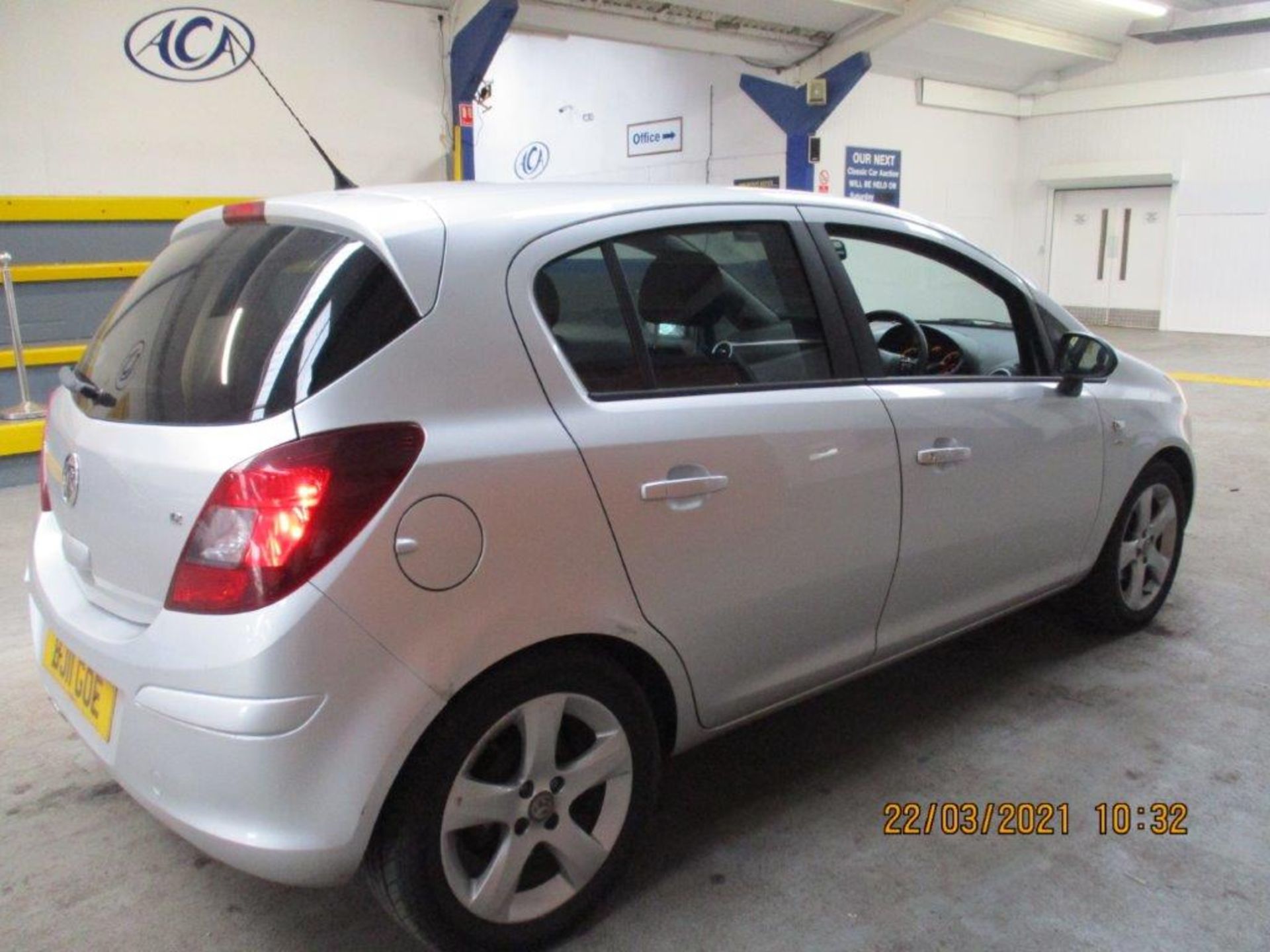 11 11 Vauxhall Corsa SXI - Image 2 of 21