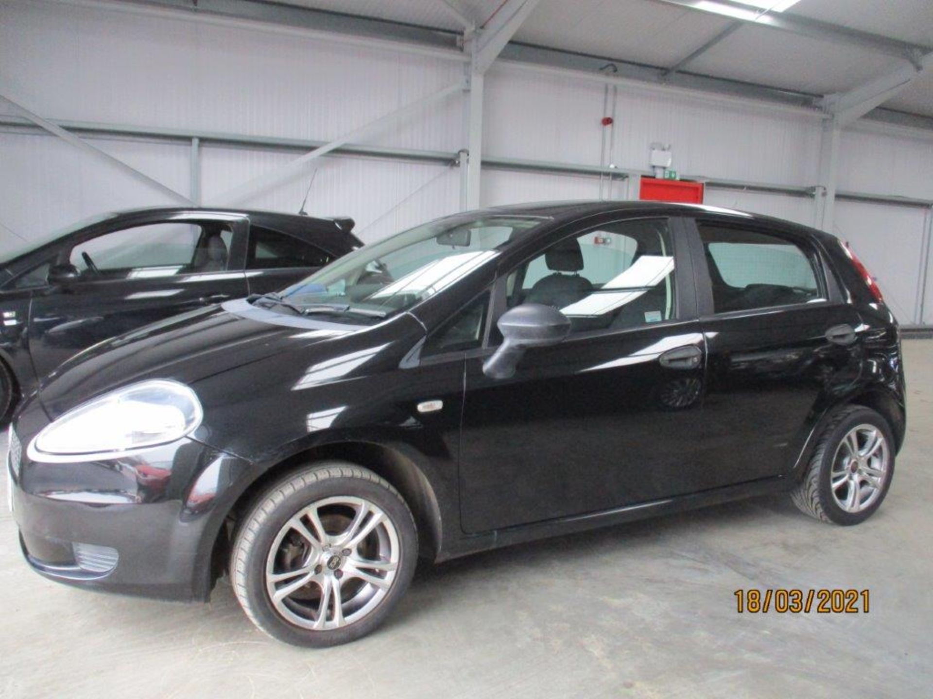 06 06 Fiat Punto Active