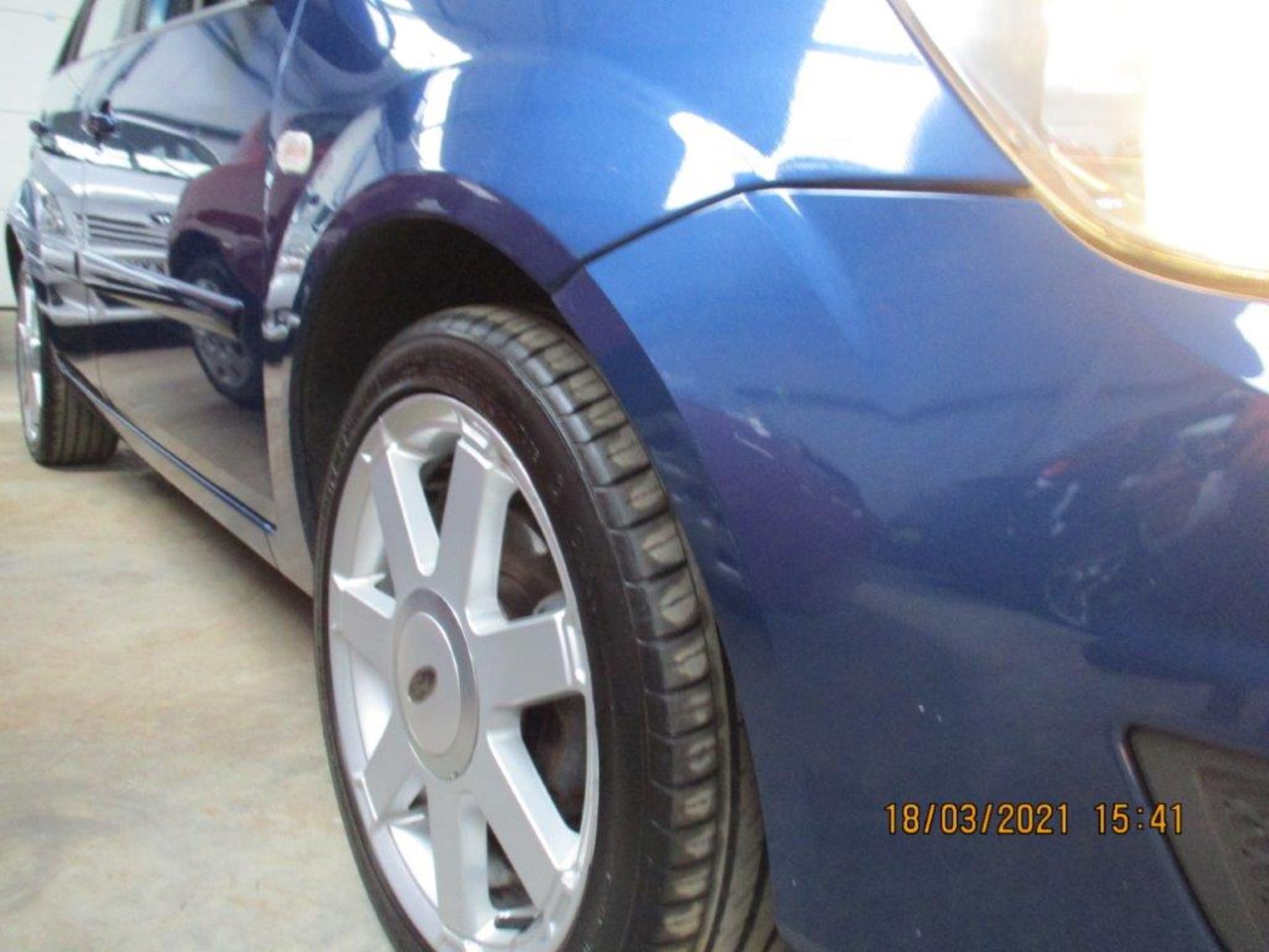 58 09 Ford Fiesta Zetec Blue - Image 19 of 22