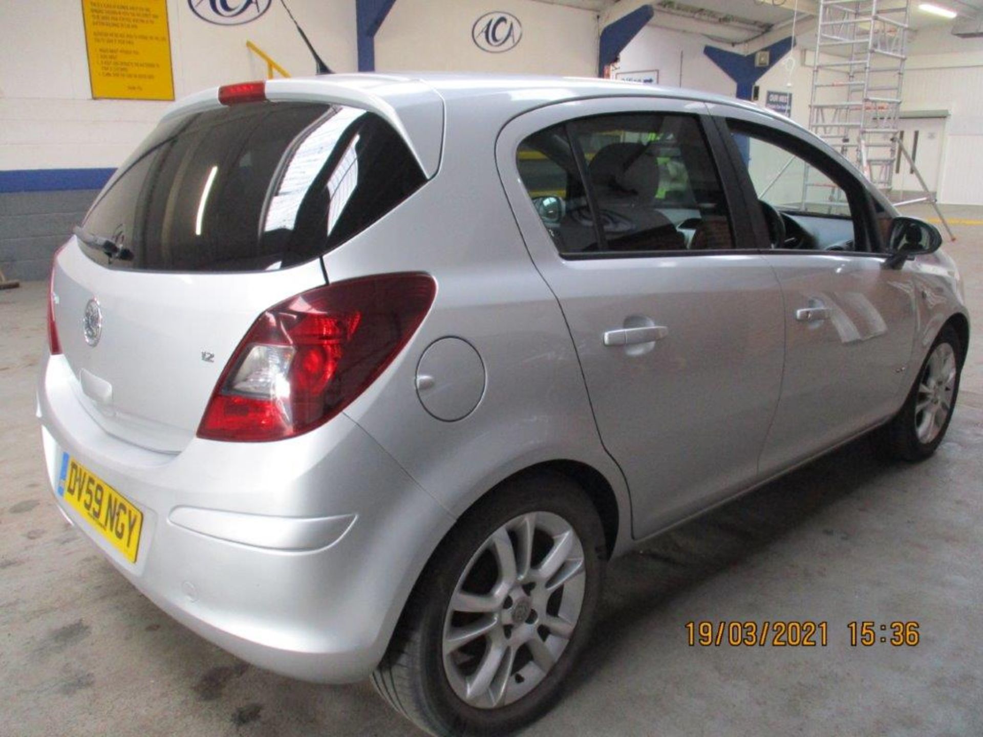 59 09 Vauxhall Corsa SXI A/C - Image 3 of 20